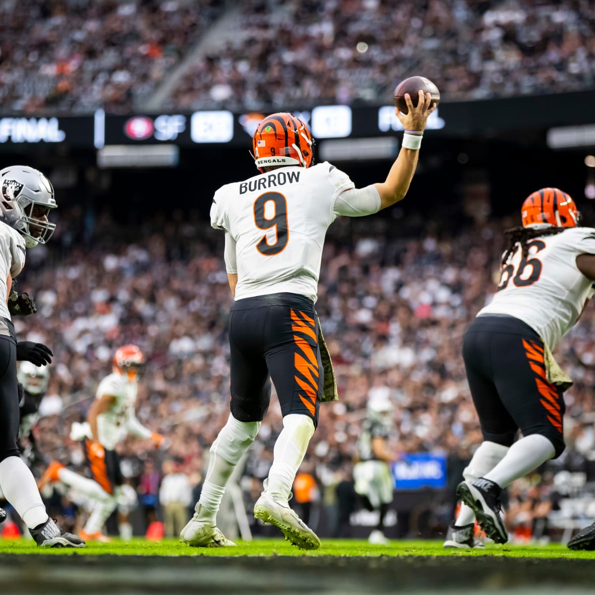 Joe Mixon powers Cincinnati Bengals past Oakland Raiders