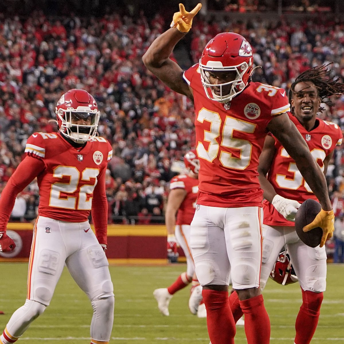 NFL roundup: Chiefs clinch AFC West; Cowboys stunned by Jaguars