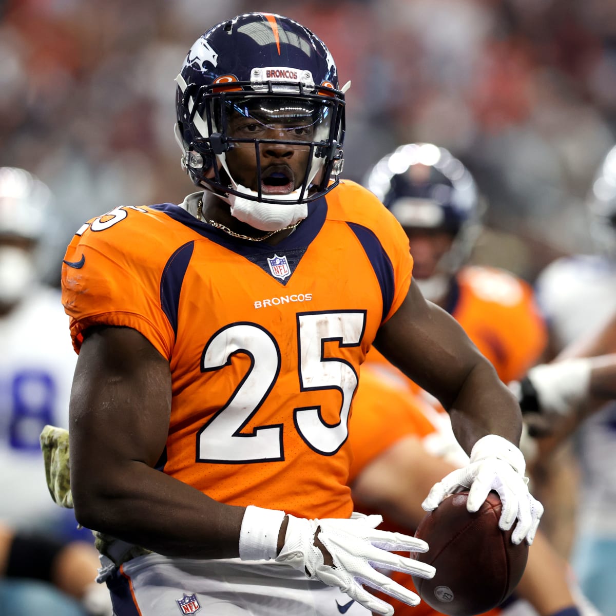 Examining Whether Denver Broncos RB Melvin Gordon Deserves his Reputation  for Fumbling - Sports Illustrated Mile High Huddle: Denver Broncos News,  Analysis and More