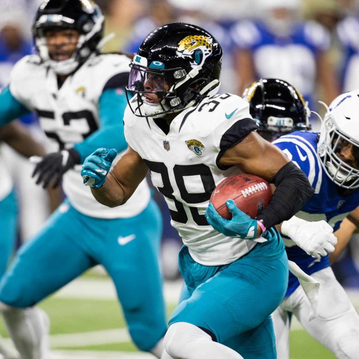 Jaguars returner Jamal Agnew chimes in on MetLife's unsafe playing