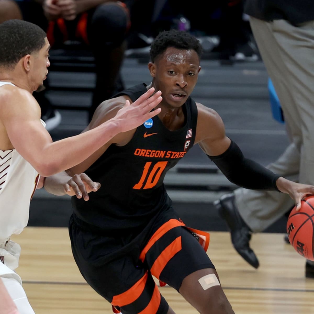 auburn vs loyola chicago