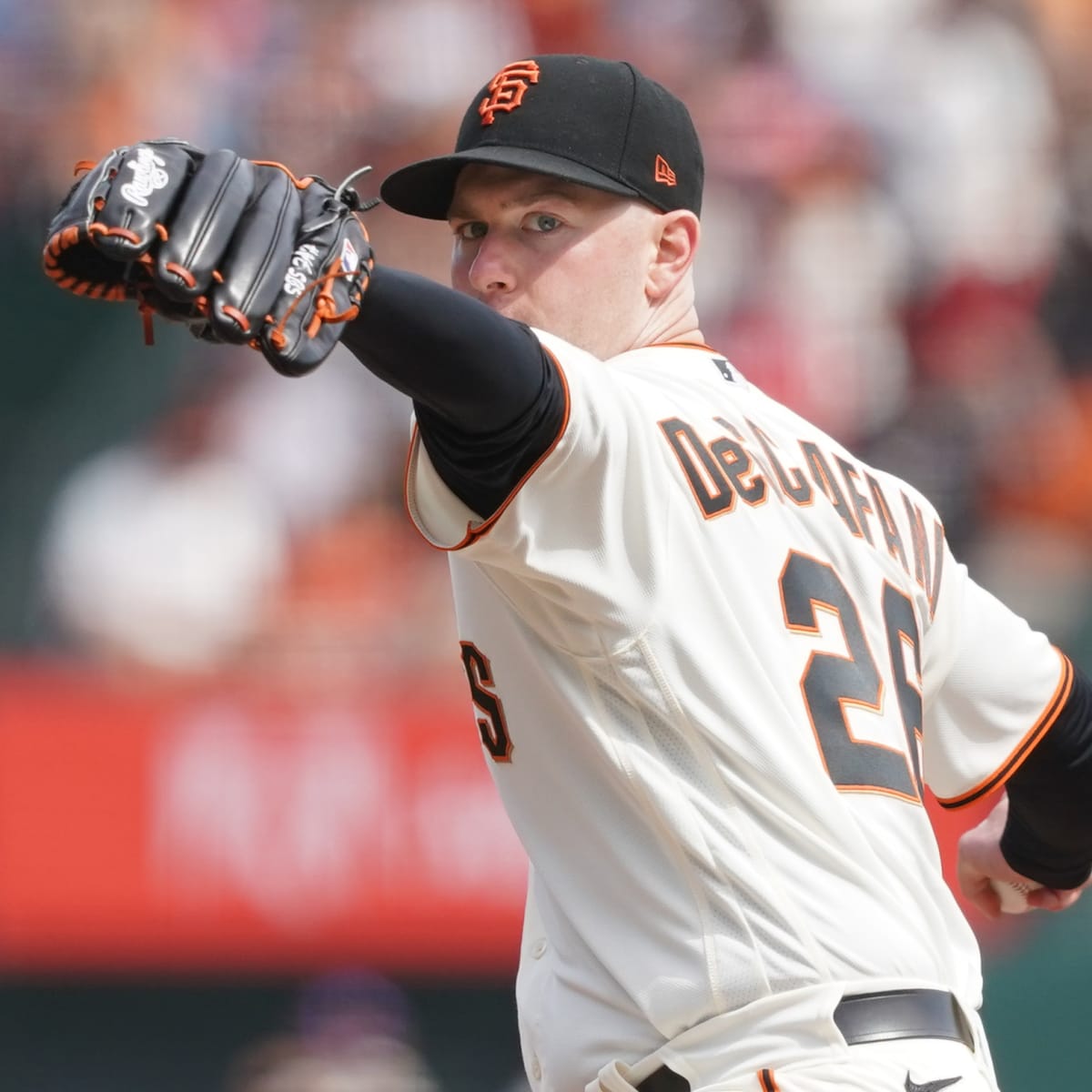 Methodical' Anthony DeSclafani unveils curveball in first spring start for  Giants