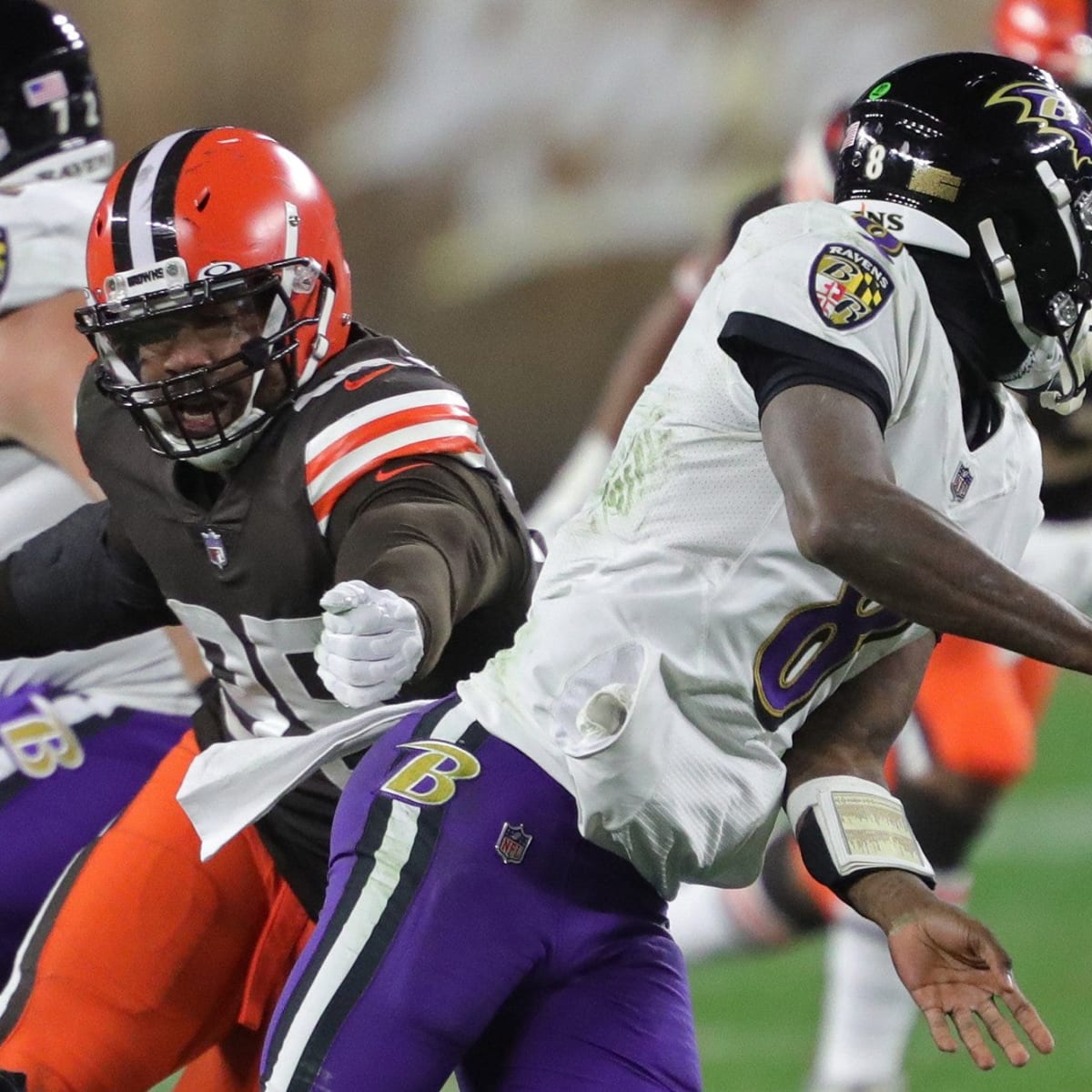 Baltimore Ravens (7-3) host Cleveland Browns (6-5)