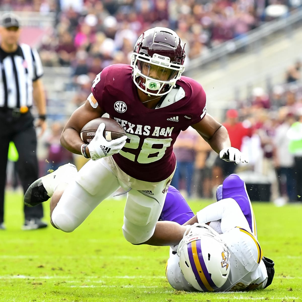 NFL Draft: 2022 Mock Draft Round 2 - Running Backs FLY - Visit NFL Draft on  Sports Illustrated, the latest news coverage, with rankings for NFL Draft  prospects, College Football, Dynasty and Devy Fantasy Football.