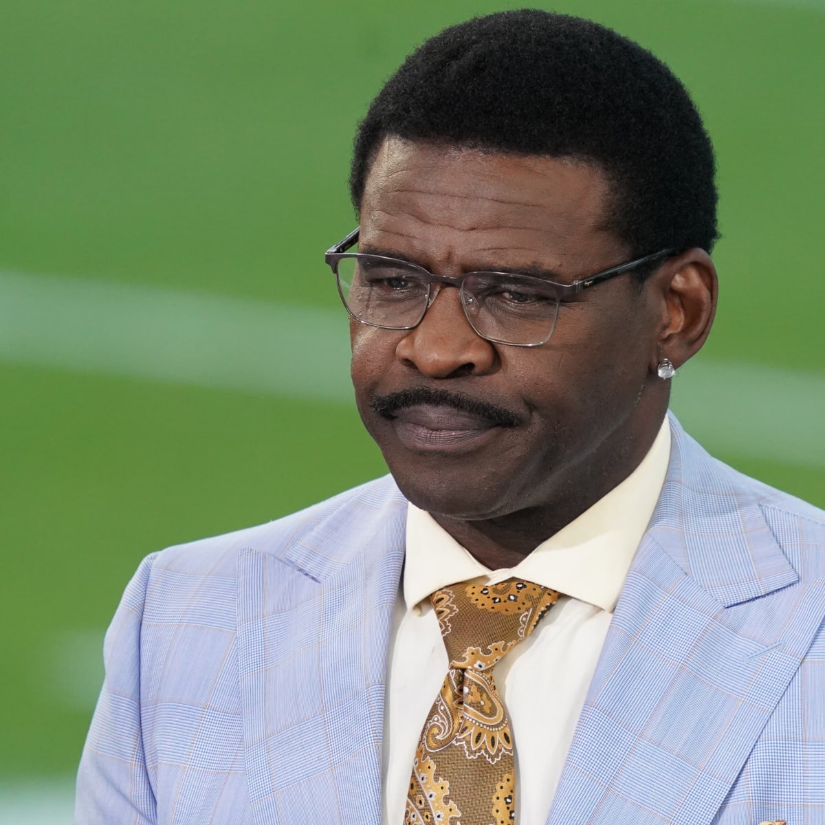 Dallas Cowboys: Michael Irvin rips Amari Cooper for being unvaccinated