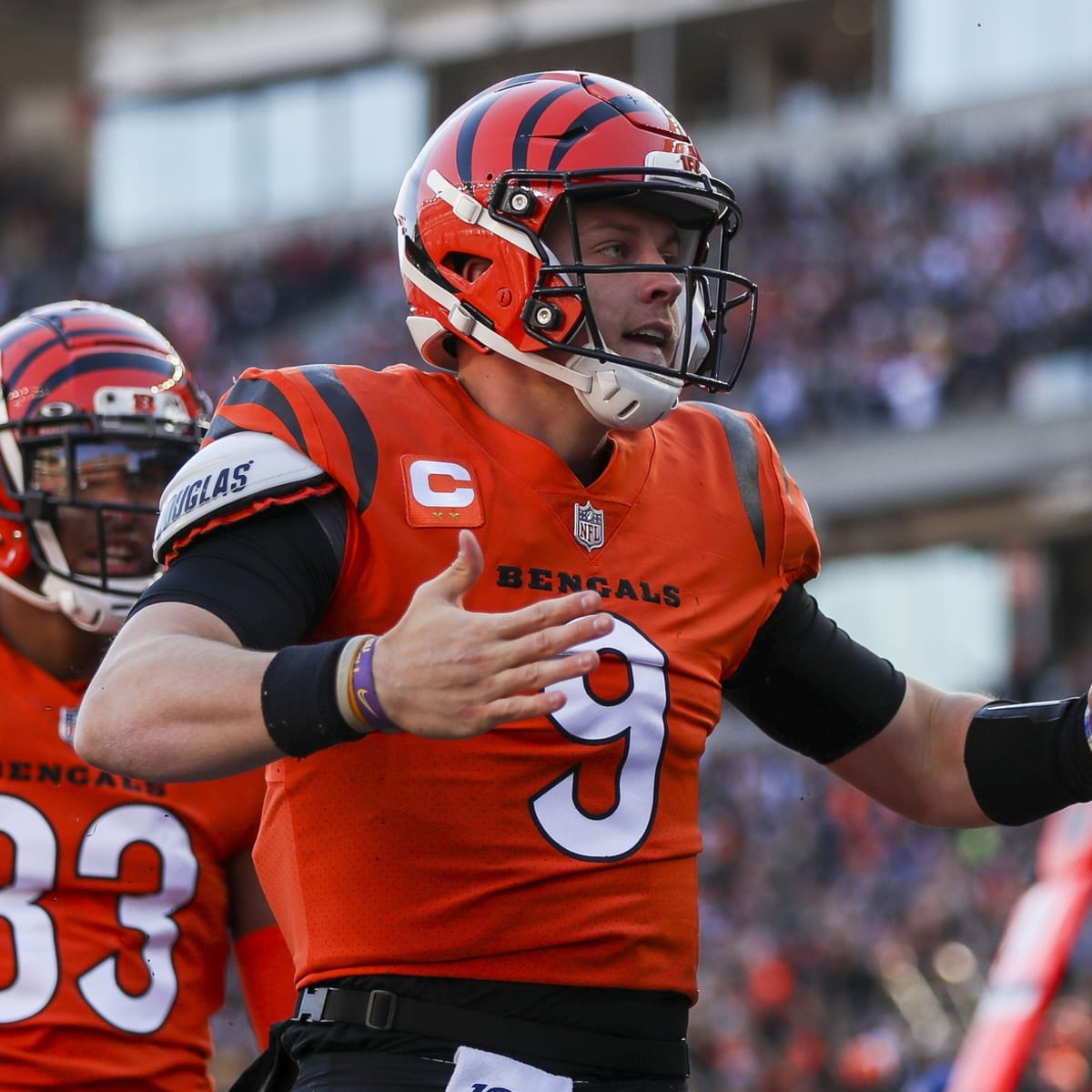 He's a killer': Bengals QB Joe Burrow braves cold elements in