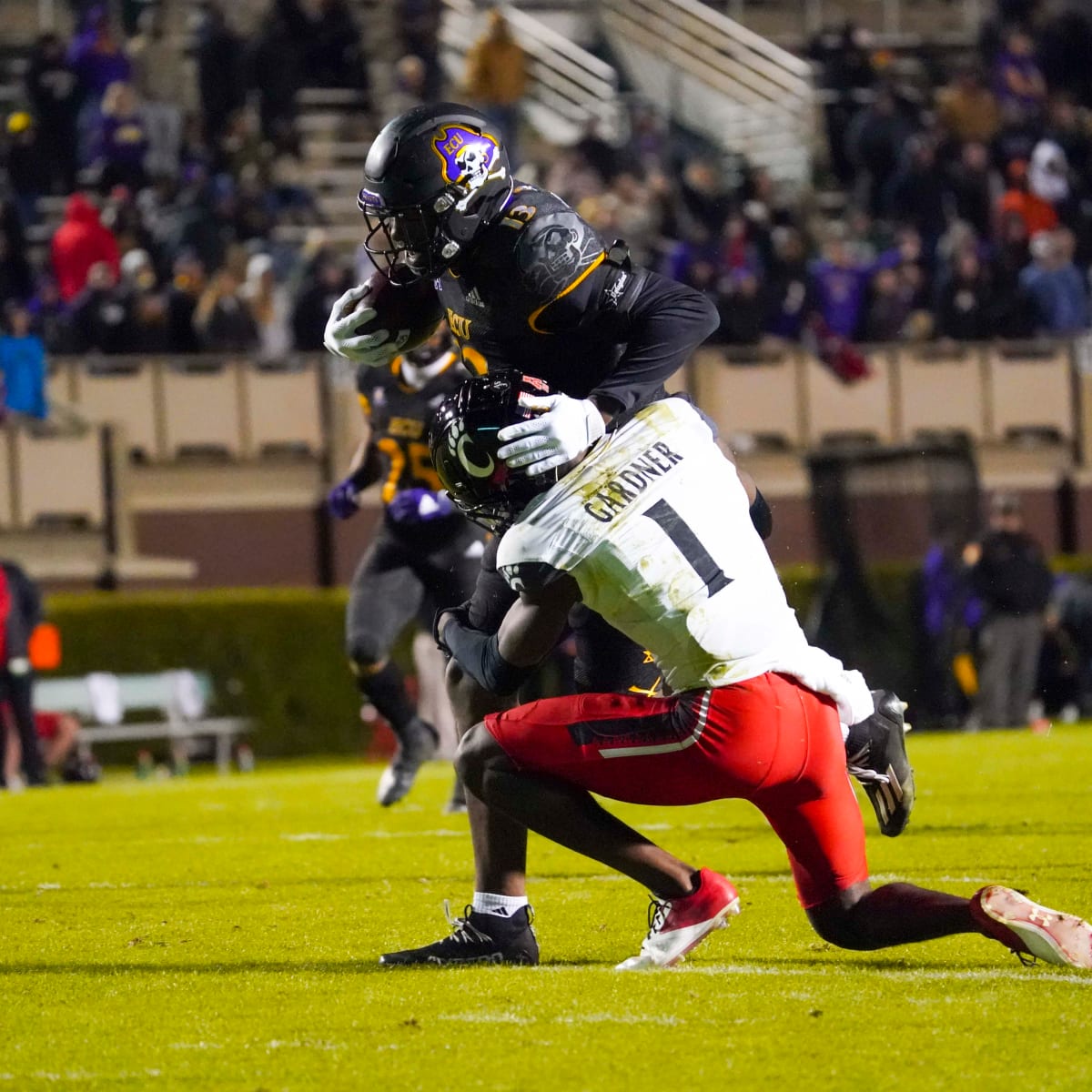 Cincinnati Bearcats' Ahmad 'Sauce' Gardner to forgo final year of college  football eligibility, enter NFL draft - ESPN