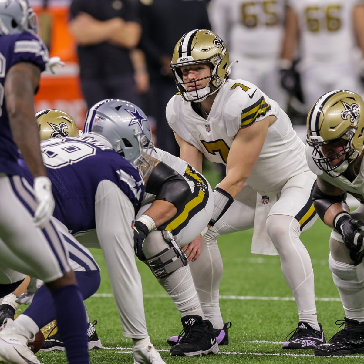 Taysom Hill injury: Saints QB suffers injury in Week 18