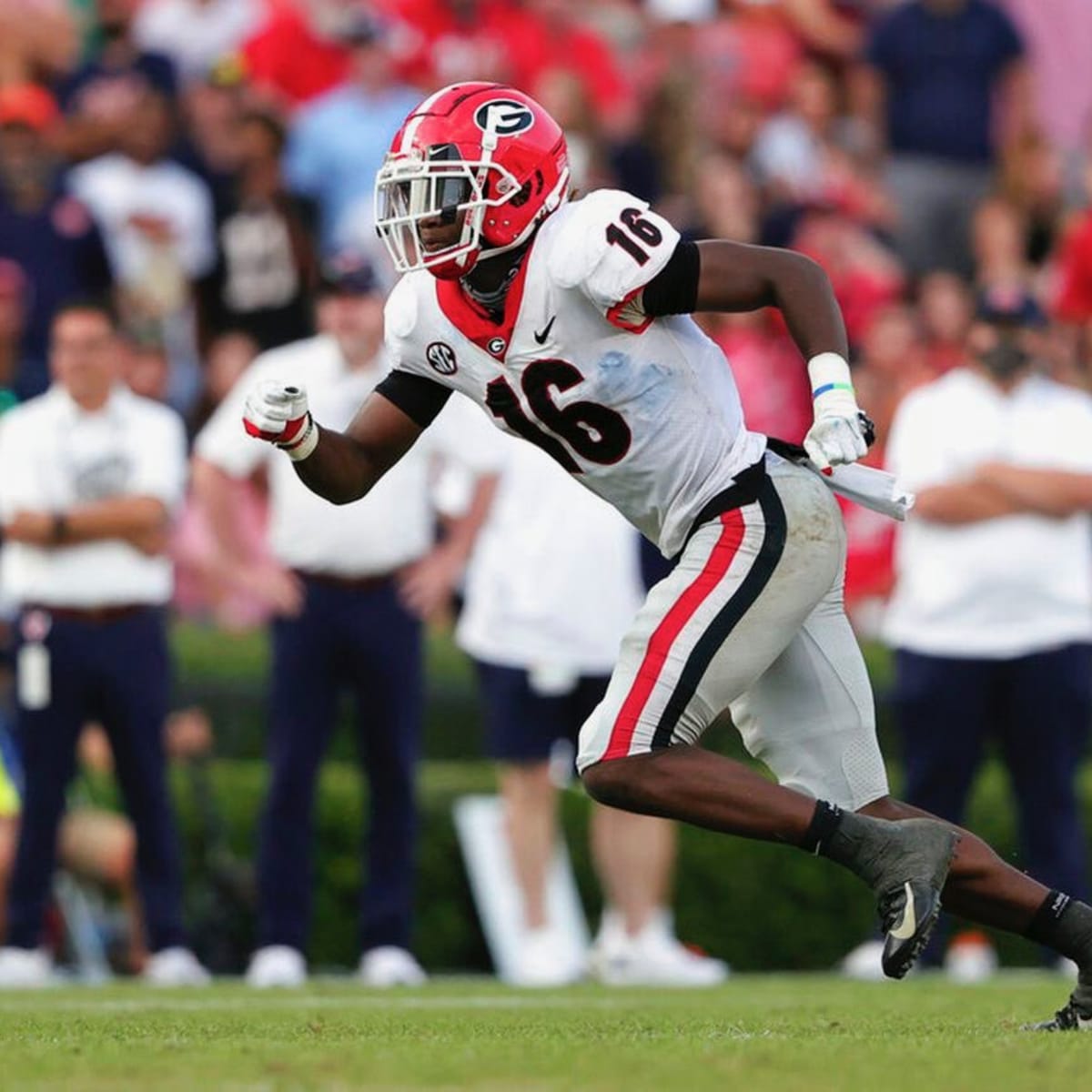 Georgia Football OL Jamaree Salyer Named Top 50 Player in 2021 - Sports  Illustrated Georgia Bulldogs News, Analysis and More