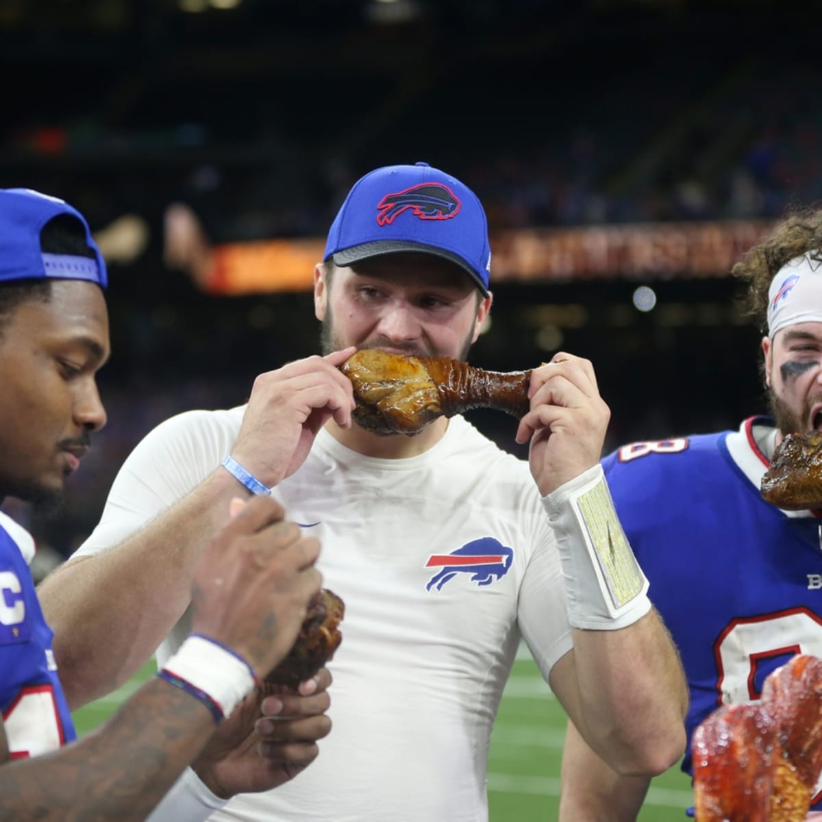 Betting Breakdown and Fantasy Plays for All Three Thanksgiving Games -  Sports Illustrated