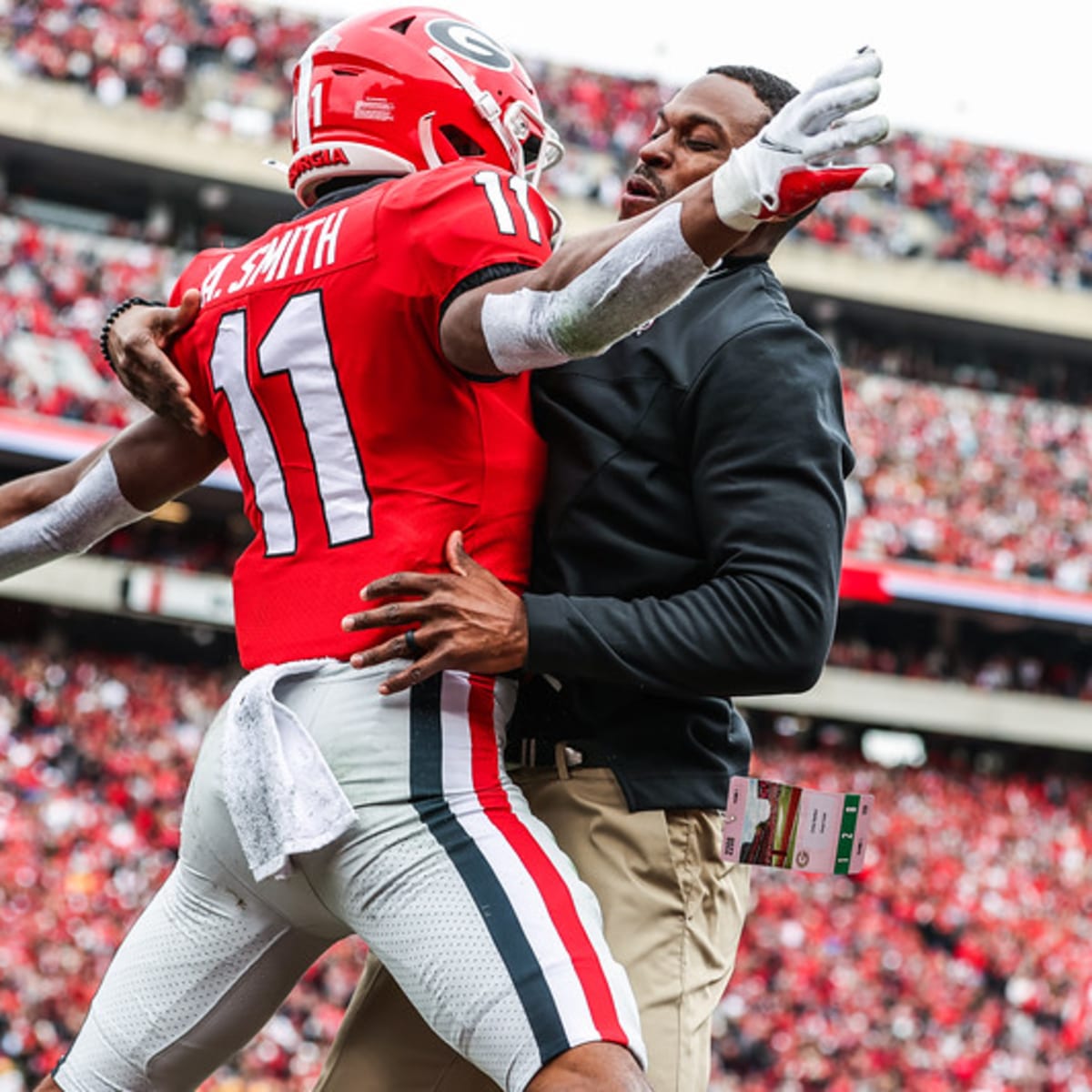 Georgia Football WR Coach Cortez Hankton Linked with Opening with LSU  Football - Sports Illustrated Georgia Bulldogs News, Analysis and More