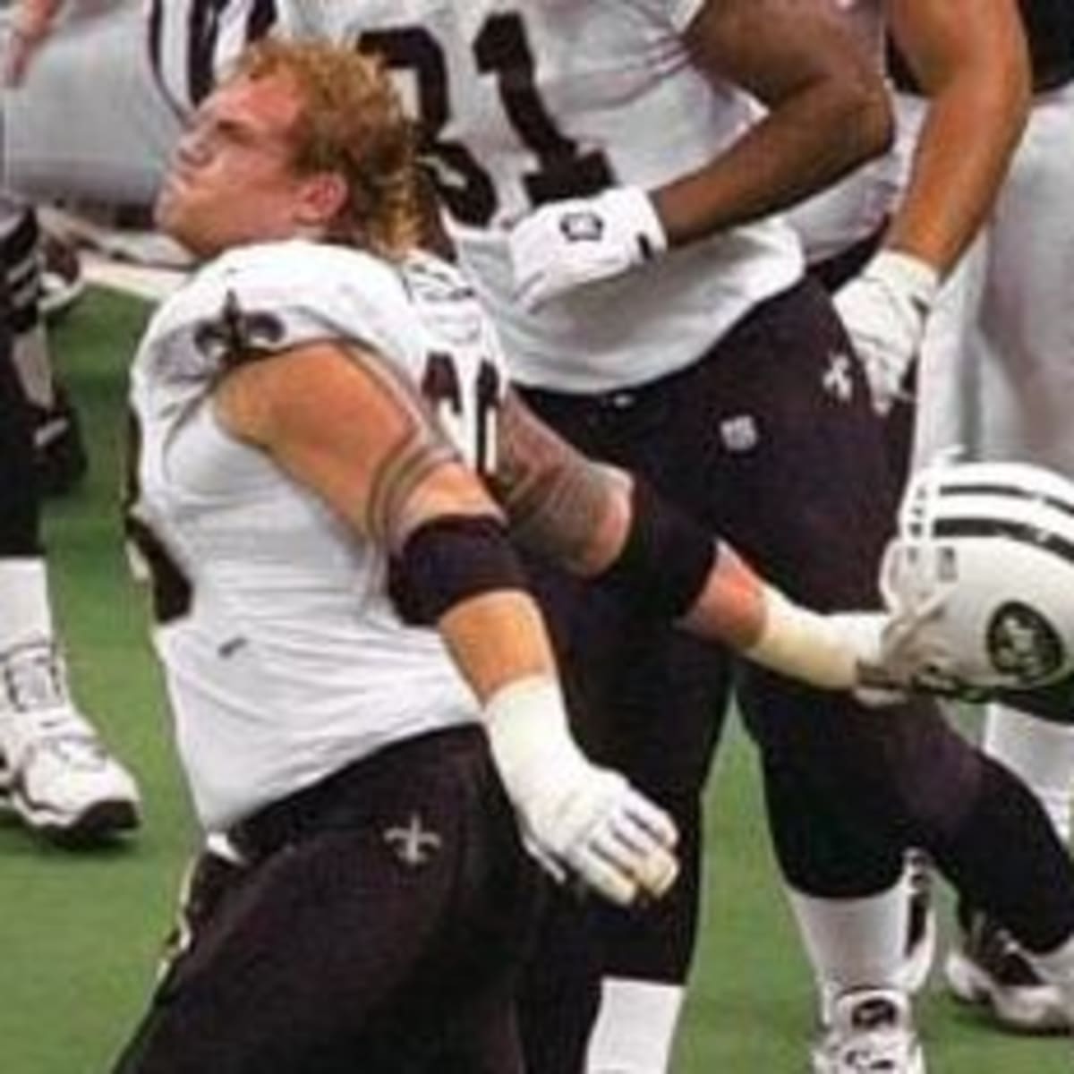 2000 New Orleans Saints, Willie Whitehead Tackle