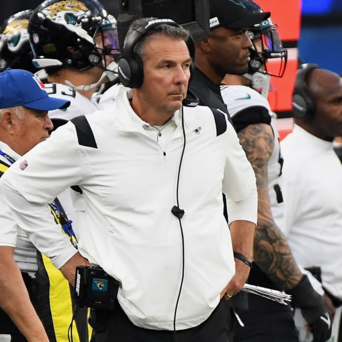 Jacksonville Jaguars bumble the game away in 27-17 home loss to the Los  Angeles Rams: Quick Notes