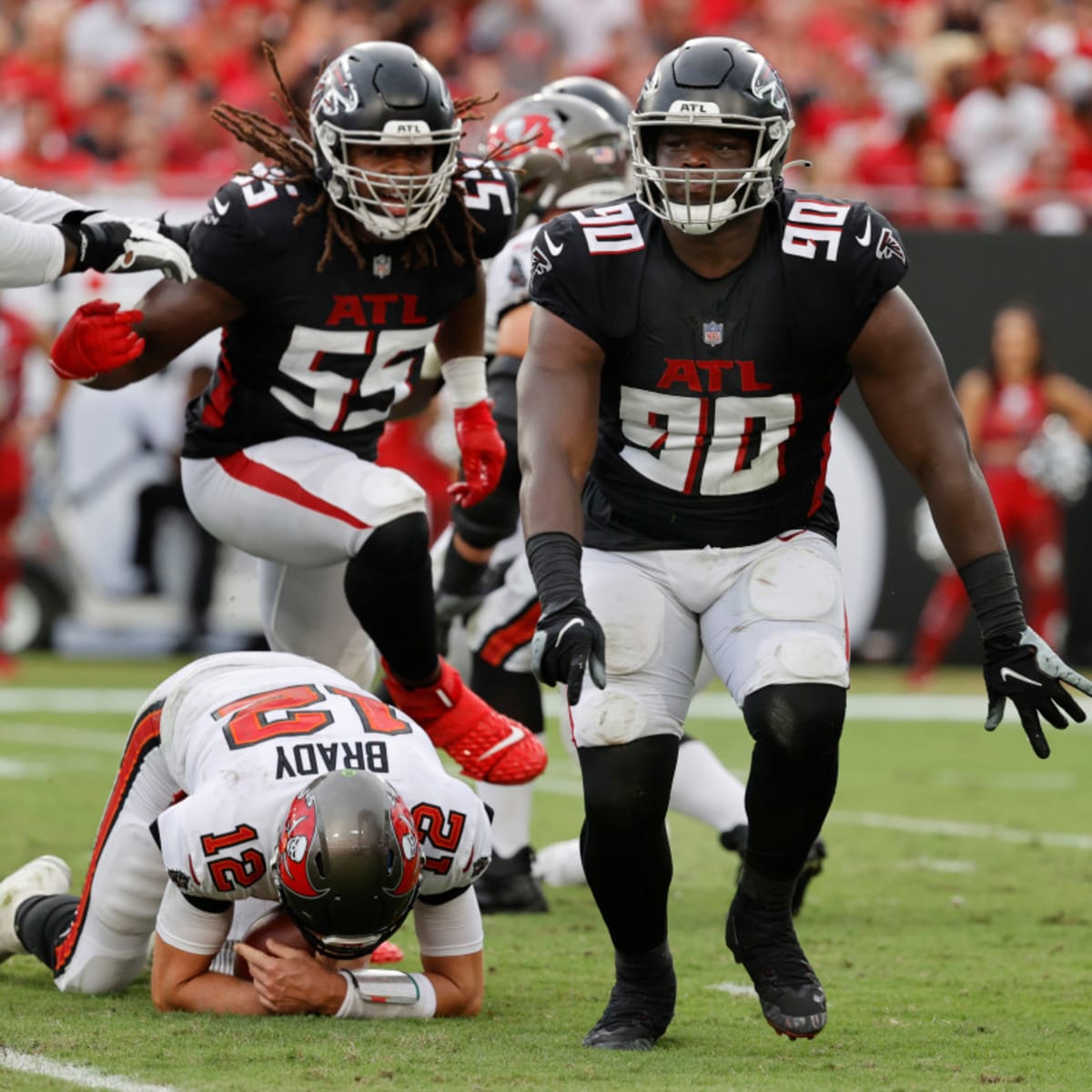 Atlanta Falcons' Marlon Davidson gets rare D-lineman pick-six against Tampa  Bay Buccaneers QB Tom Brady - ESPN