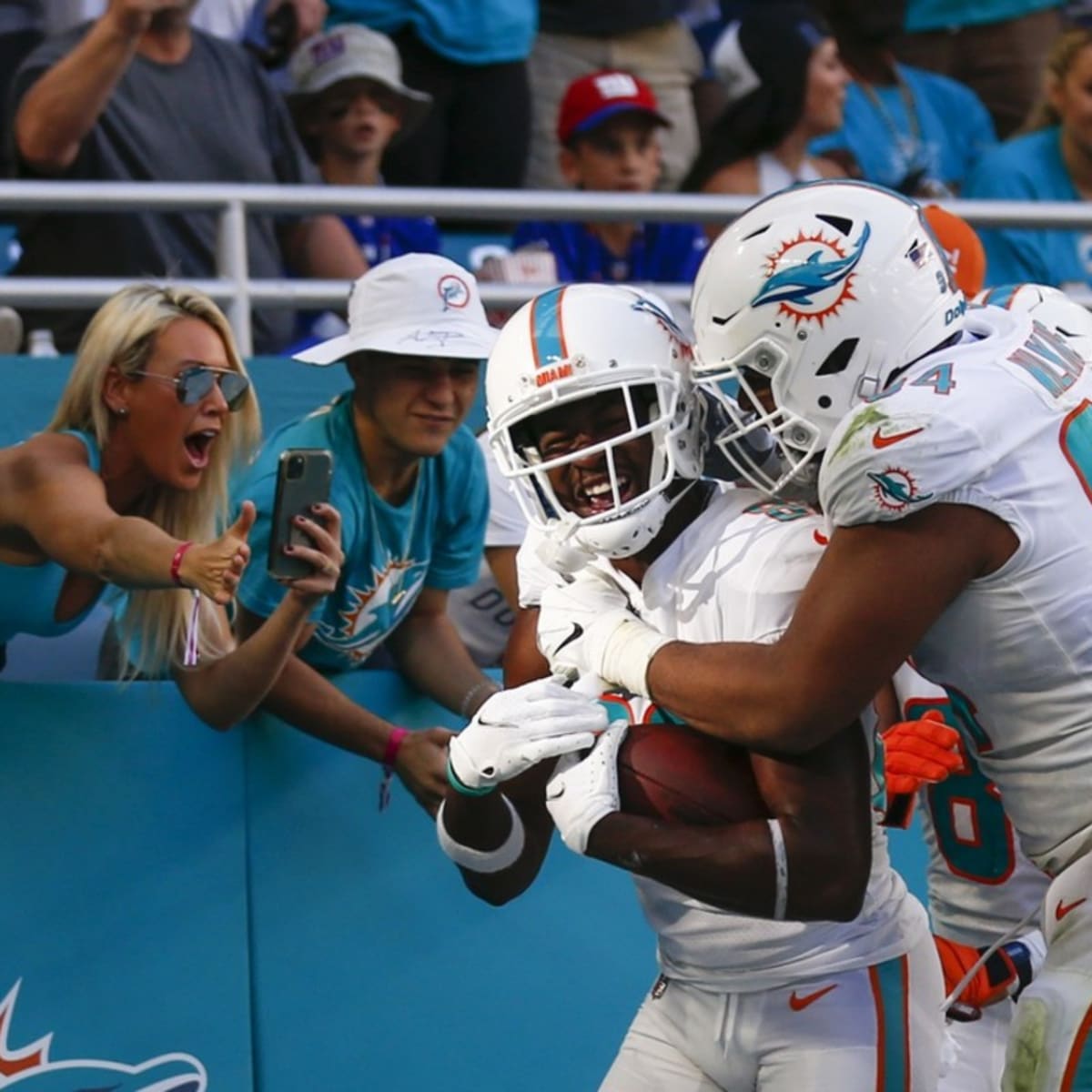 Miami Dolphin rookie Patrick Laird scores first NFL touchdown