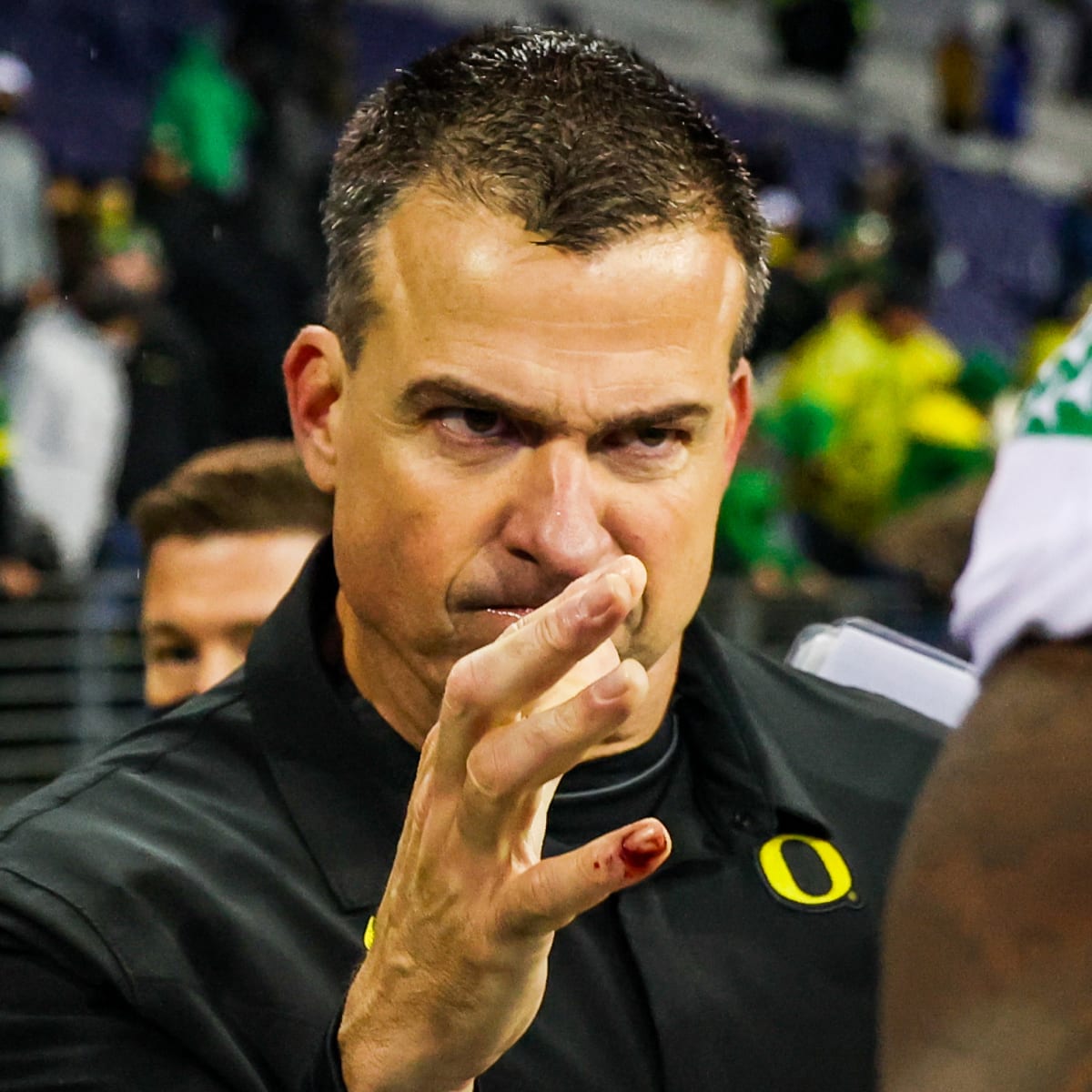 Oregon Ducks coach Mario Cristobal takes Sports Illustrated cover head on 