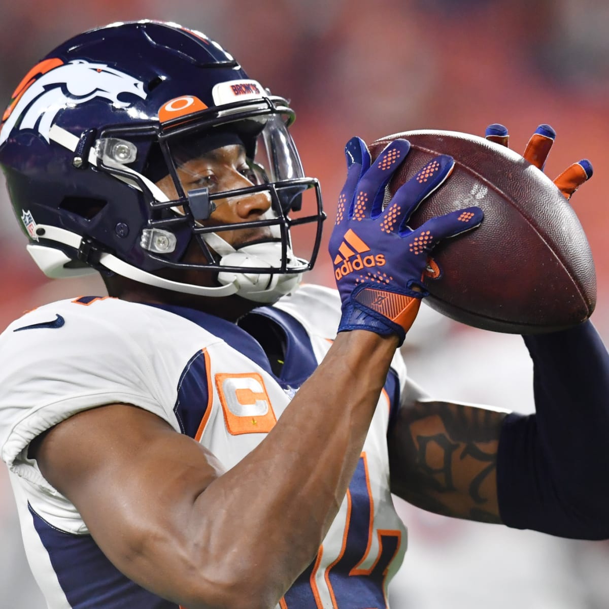 Las Vegas, United States. 06th Feb, 2022. AFC receiver Diontae Johnson  takes the field before the 2022 NFL Pro Bowl game at Allegiant Stadium in  Las Vegas, NV on Sunday, February 6