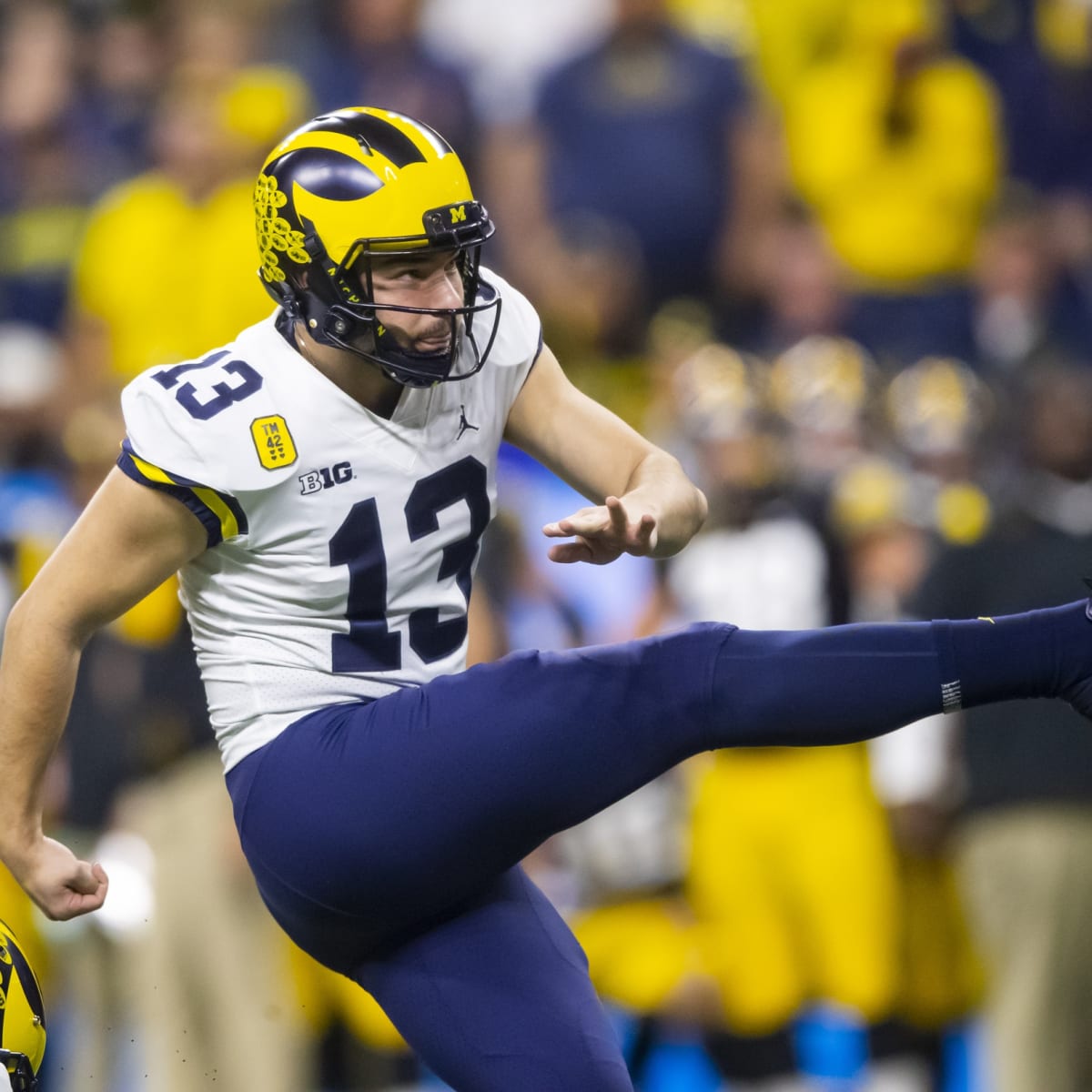 Michigan football Aidan Hutchinson, Jake Moody win Big Ten awards