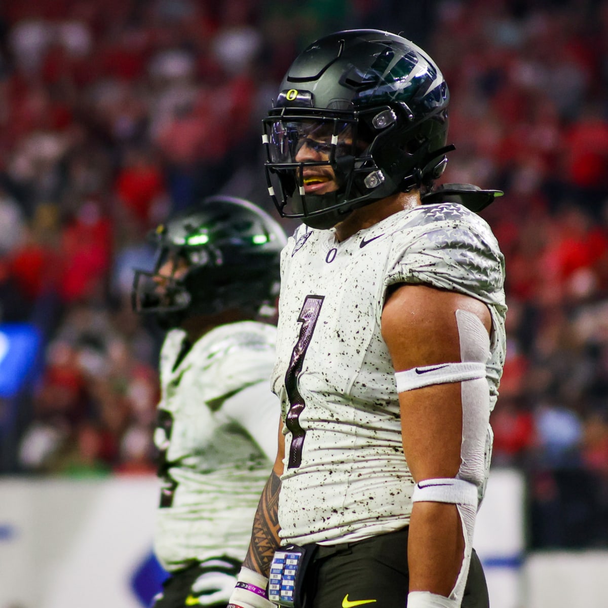 Oregon Ducks Football Defensive End Kayvon Thibodeaux Named Pro Football  Focus' Pac-12 Defensive Player of the Year - Sports Illustrated Oregon  Ducks News, Analysis and More