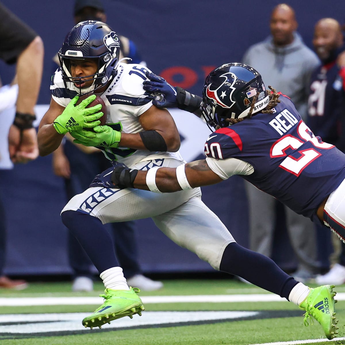 Fast Facts: Penny, Lockett lead Seahawks to 33-13 win over Texans