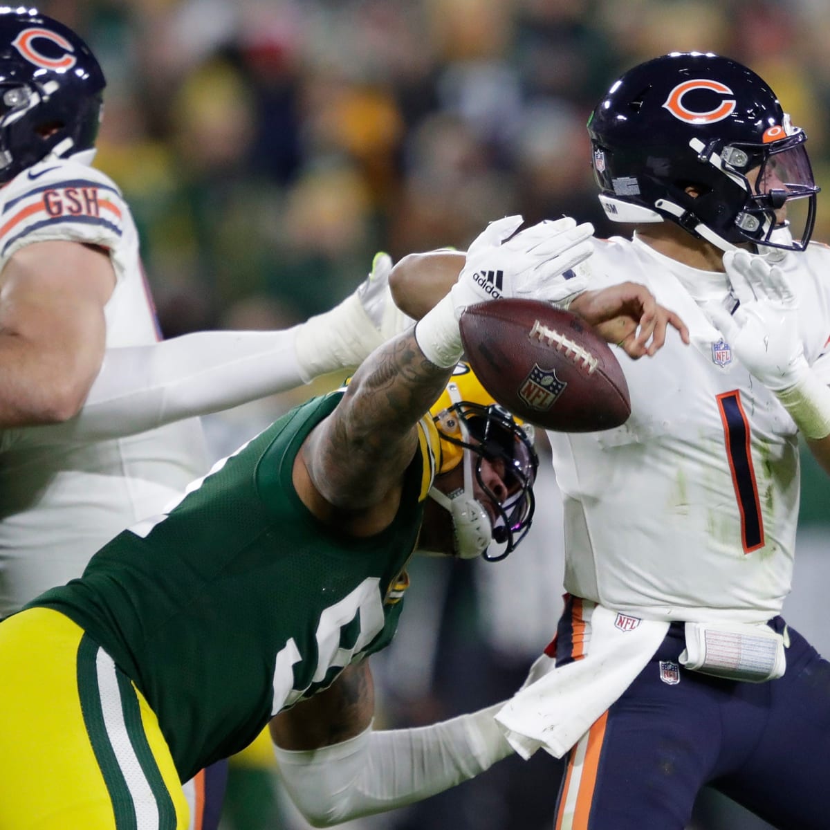 Halftime: Bears quiet offensively, trail Packers 10-6 - Chicago Sun-Times