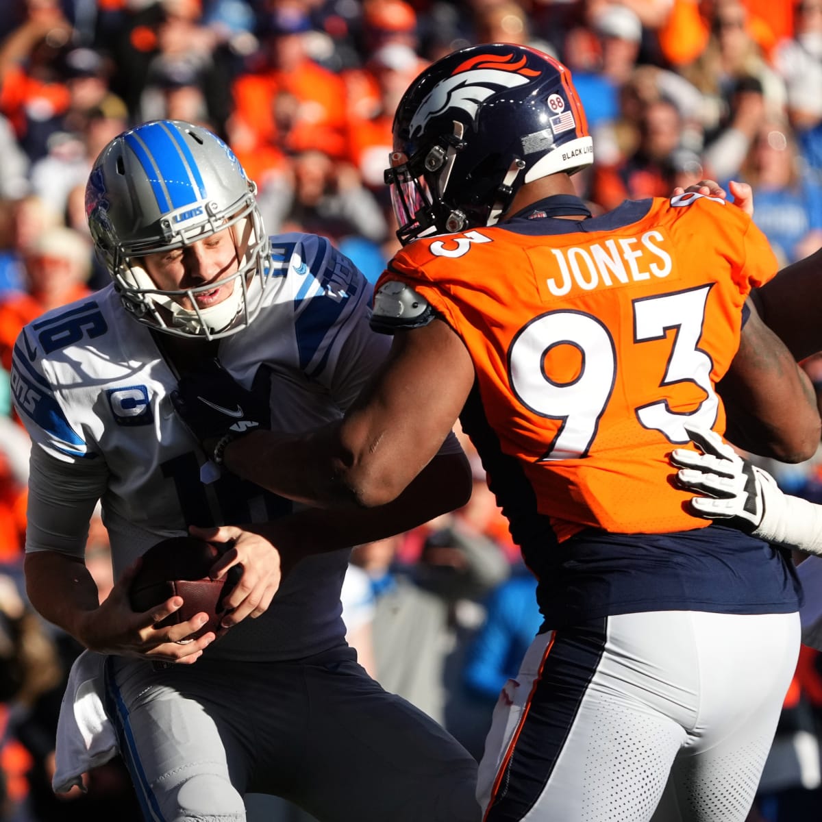 Denver, USA. October 23, 2022: Denver Broncos defensive end Dre'Mont Jones  (93) waits a for a replay review in the first half of the football game  between the Denver Broncos and New