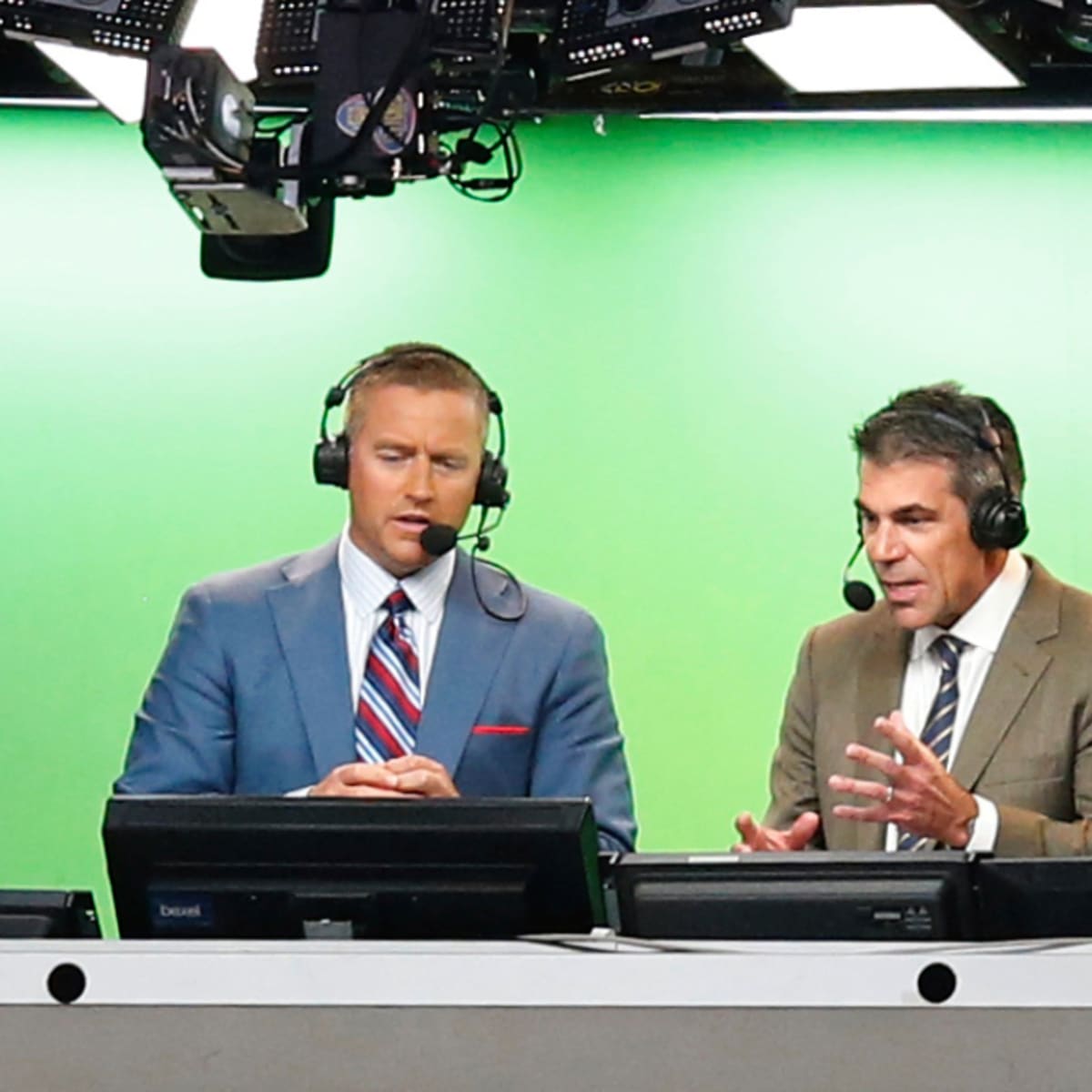 ESPN would use Chris Fowler, Kirk Herbstreit for Saturday NFL games