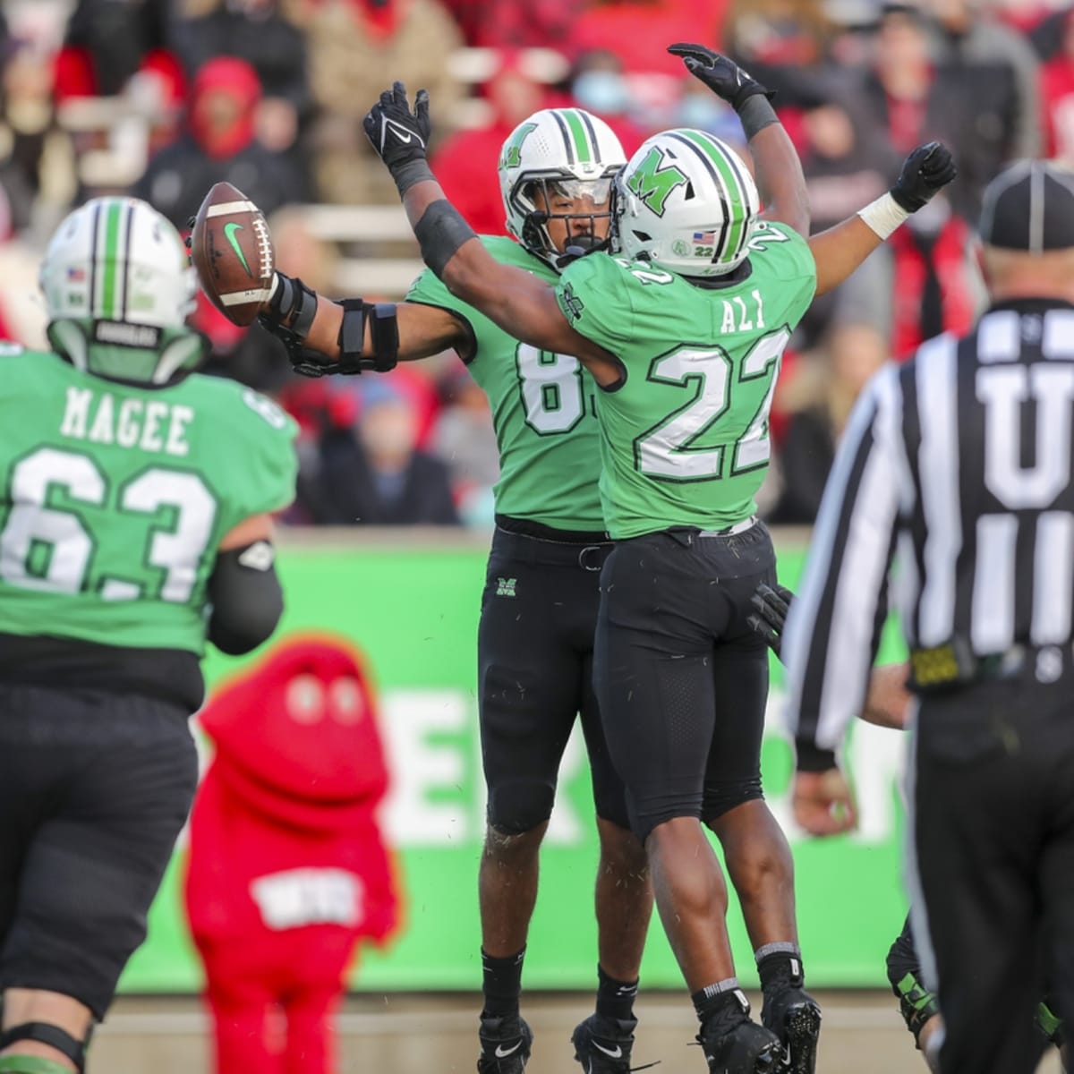 Myrtle Beach Bowl 2022: Marshall vs UConn Kickoff Time, TV Channel,  Betting, Prediction & More