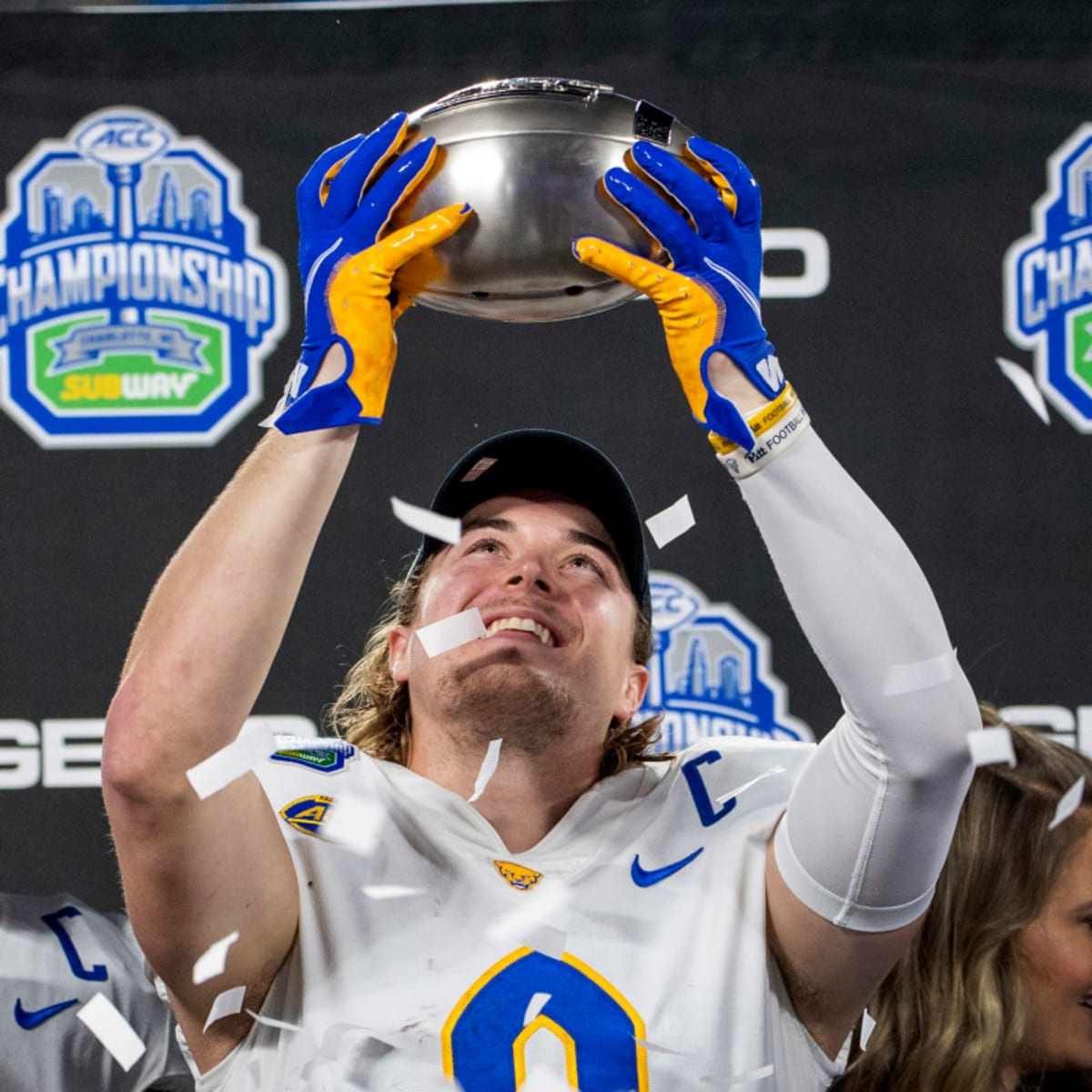 Fantasy Football: 2022 Rookie Mock Draft 2.0 - Visit NFL Draft on Sports  Illustrated, the latest news coverage, with rankings for NFL Draft  prospects, College Football, Dynasty and Devy Fantasy Football.