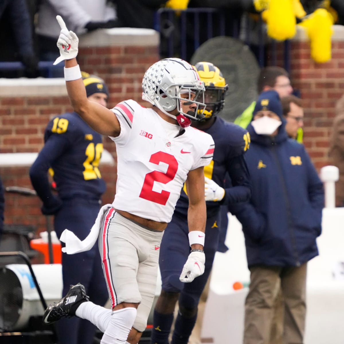 Former Ohio State WR Chris Olave Runs 4.26-Second 40-Yard Dash - Sports  Illustrated Ohio State Buckeyes News, Analysis and More