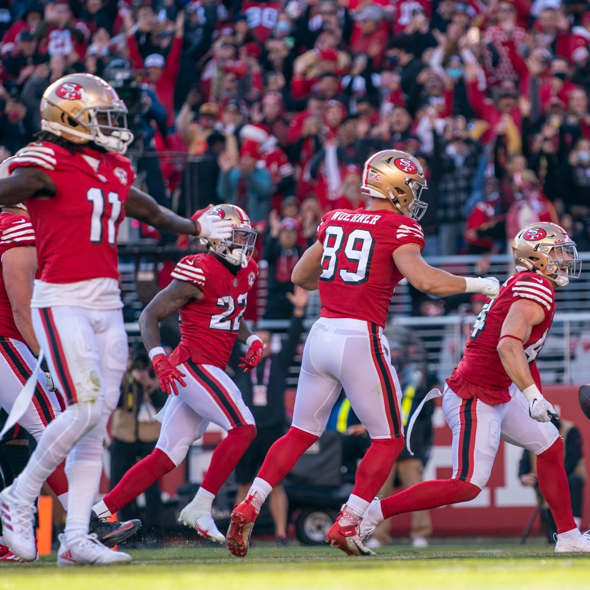 49ers overcome sluggish start to pummel Cardinals in 38-13 rout