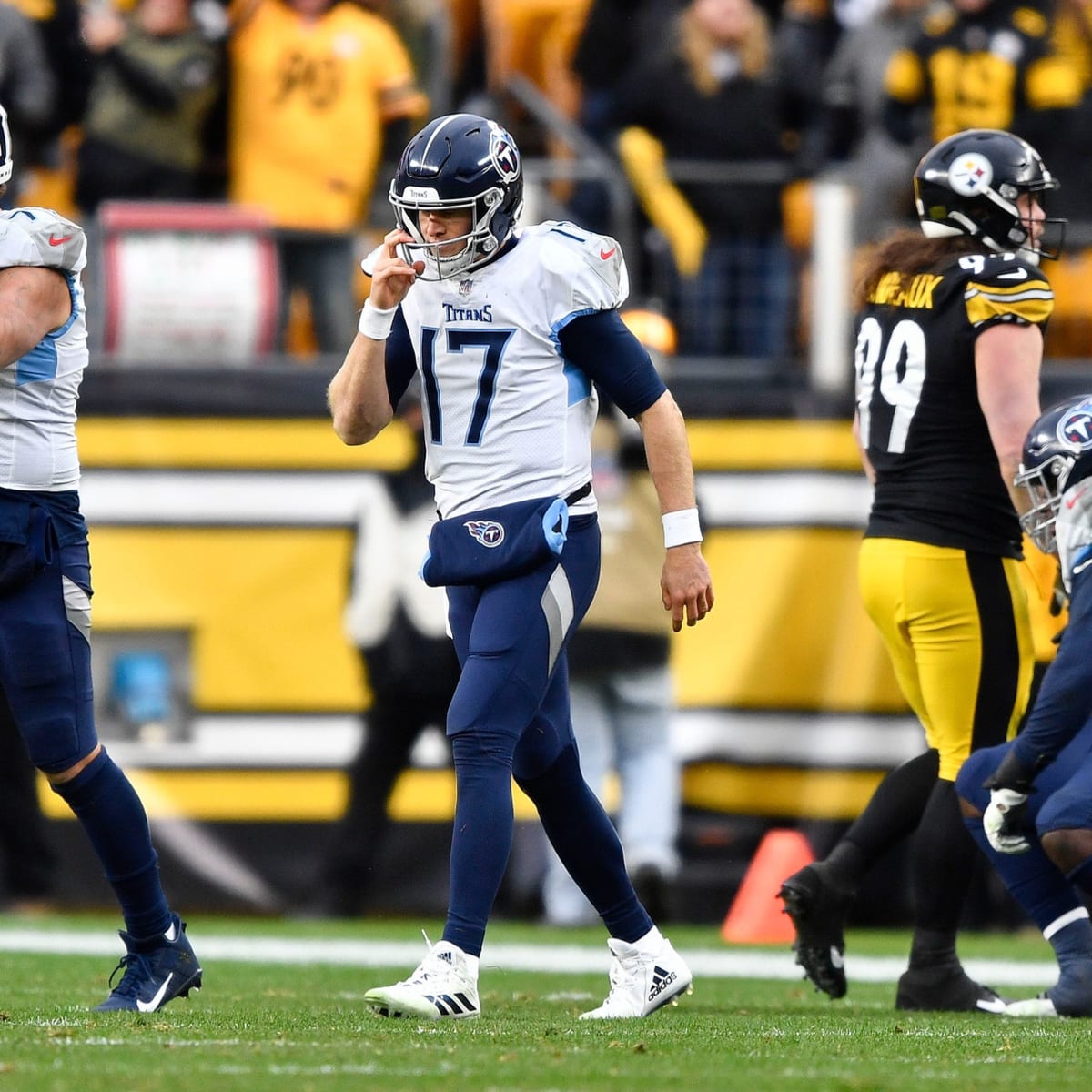 Steelers top Titans 19-13