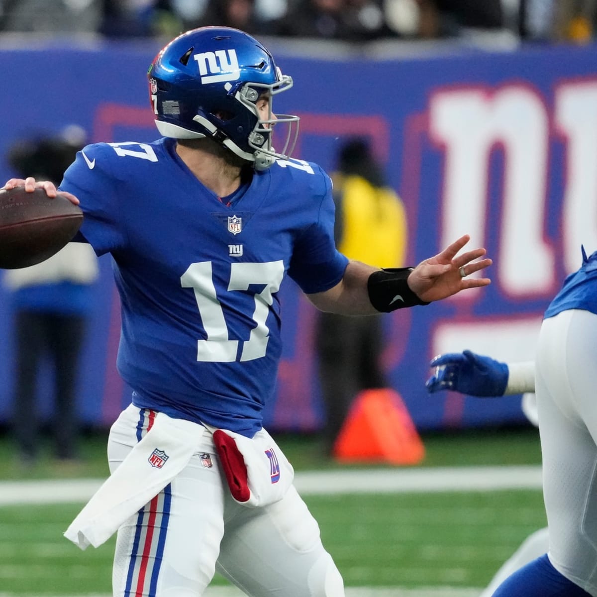 Jake Fromm will start at QB for Giants vs. Eagles on Sunday