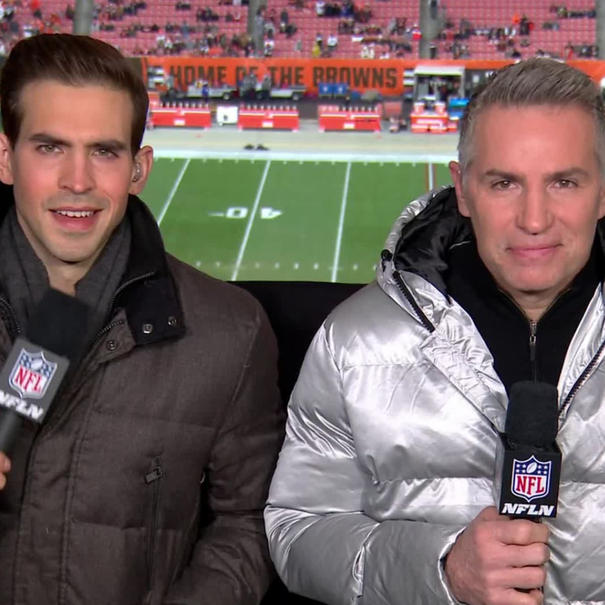 NFL fans react to Kurt Warner's puffy, shiny jacket - Sports Illustrated