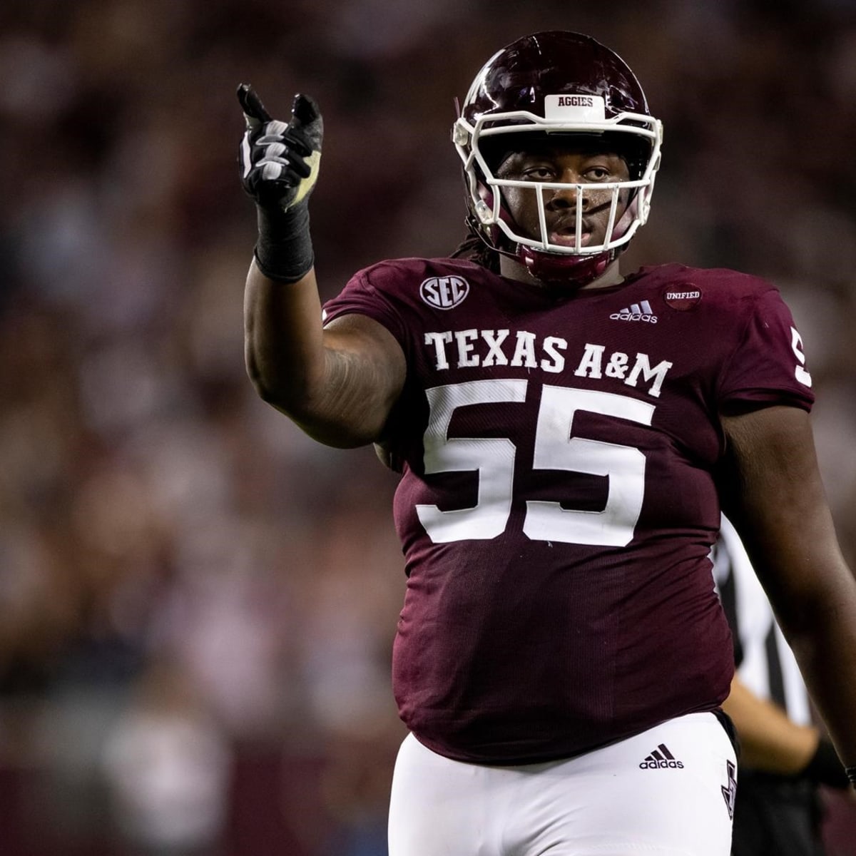 Texas A&M's DeMarvin Leal declares for the NFL draft