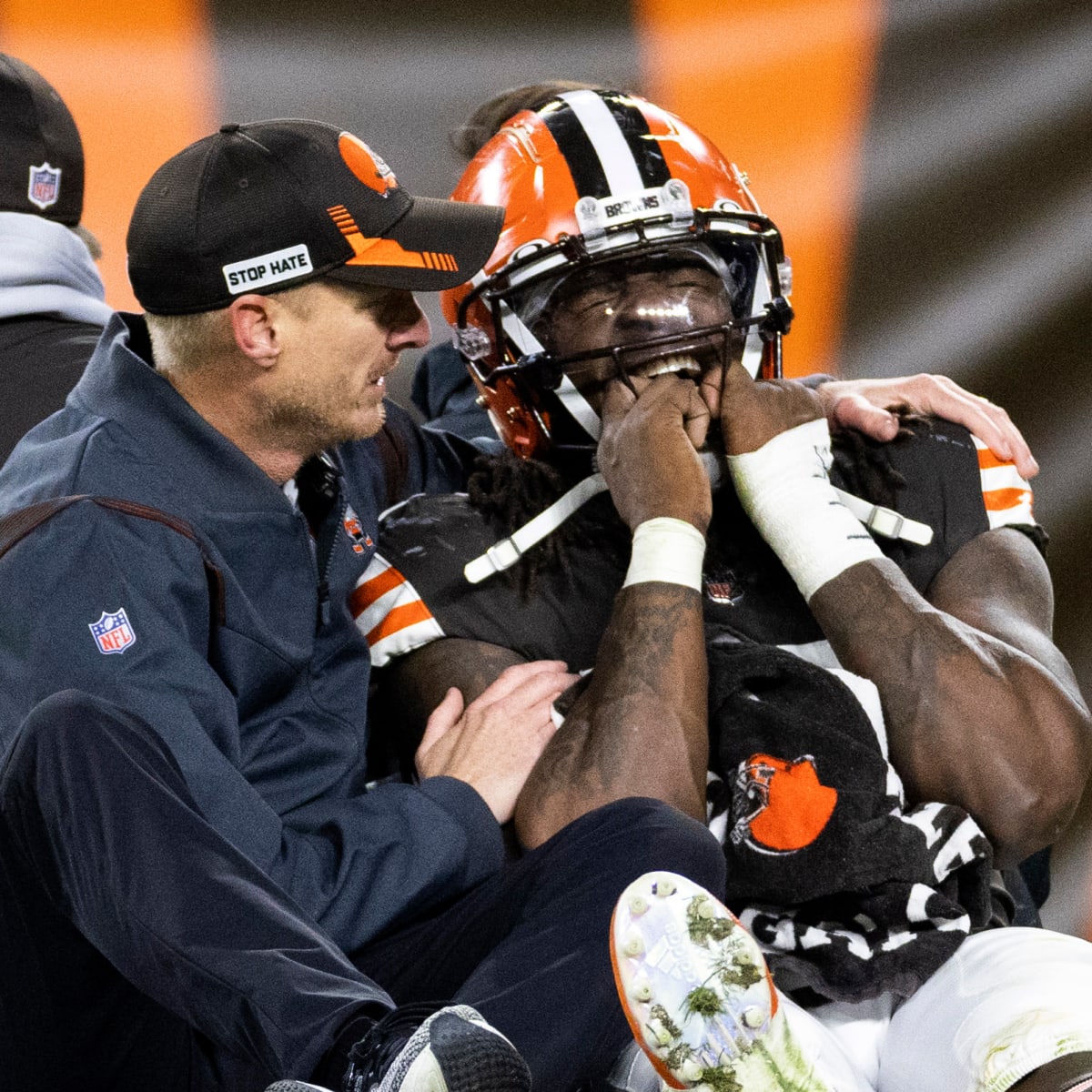 Former UCLA Football Star Takkarist McKinley Tears Achilles, Out