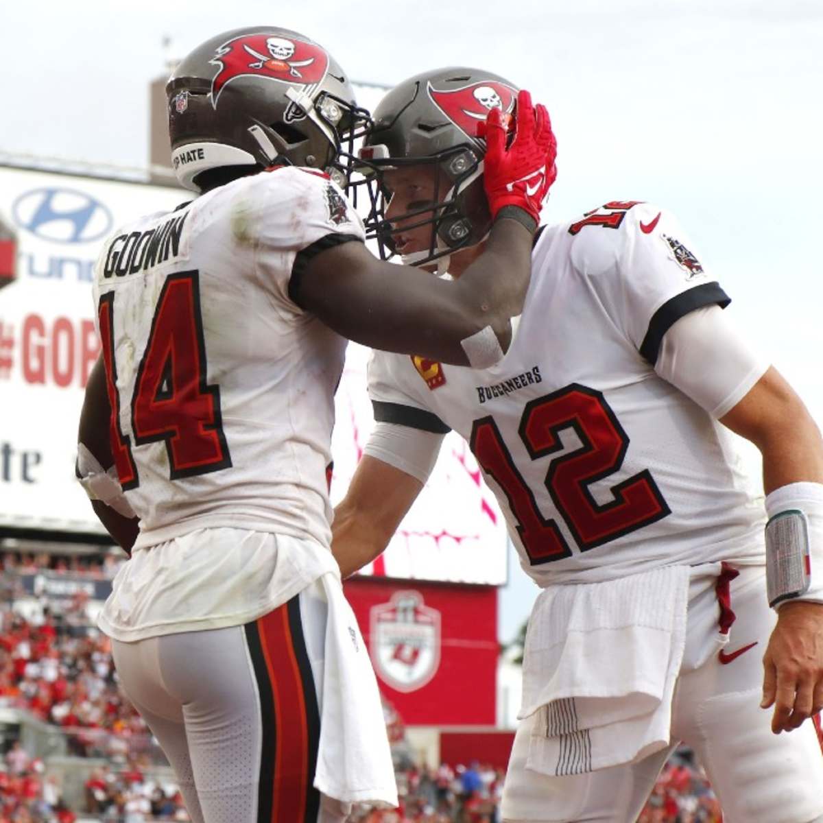 Watch Chris Godwin help unveil new Tampa Bay Buccaneers uniforms