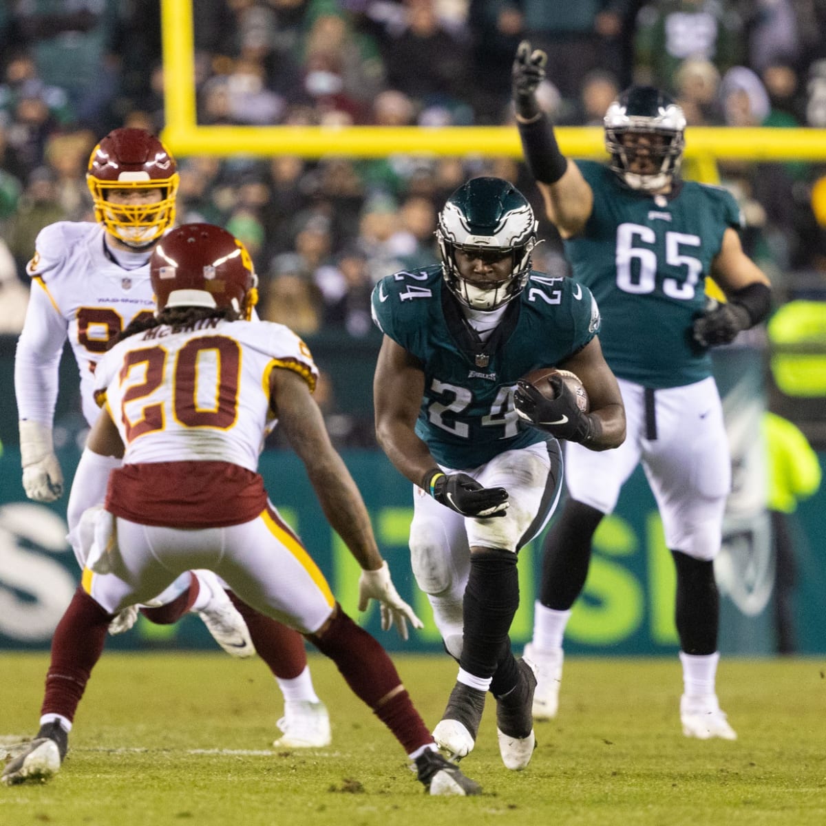 Philadelphia Eagles Running Attack Turning Modern NFL World Upside Down -  Sports Illustrated Philadelphia Eagles News, Analysis and More