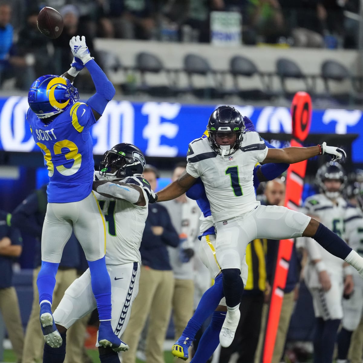 Dirty Play!' Seattle Seahawks Geno Smith Rips New York Giants After 24-3  Blowout Win - Sports Illustrated Seattle Seahawks News, Analysis and More