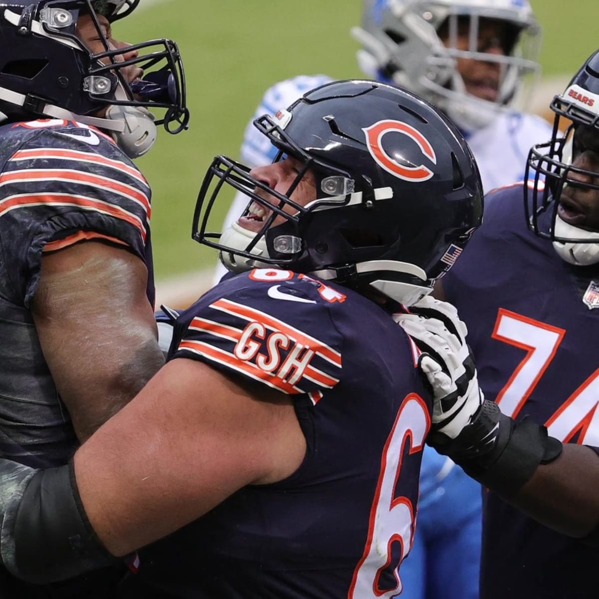 Germain Ifedi's angry reaction to a personal foul on Chicago Bears