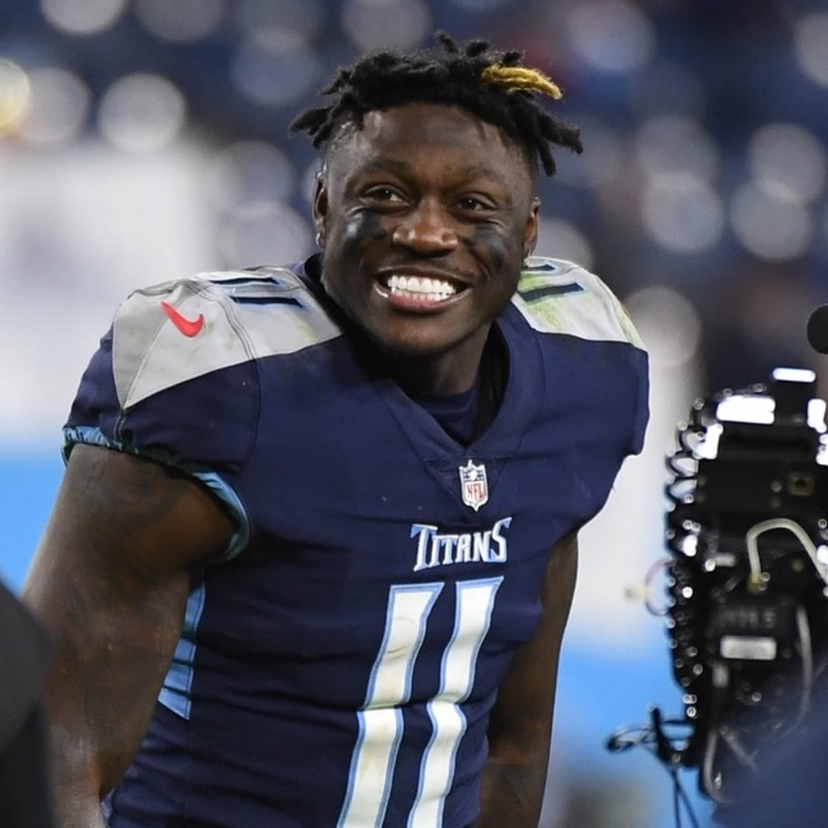 Titans' A.J. Brown says he could be on limited snap count until Week 10