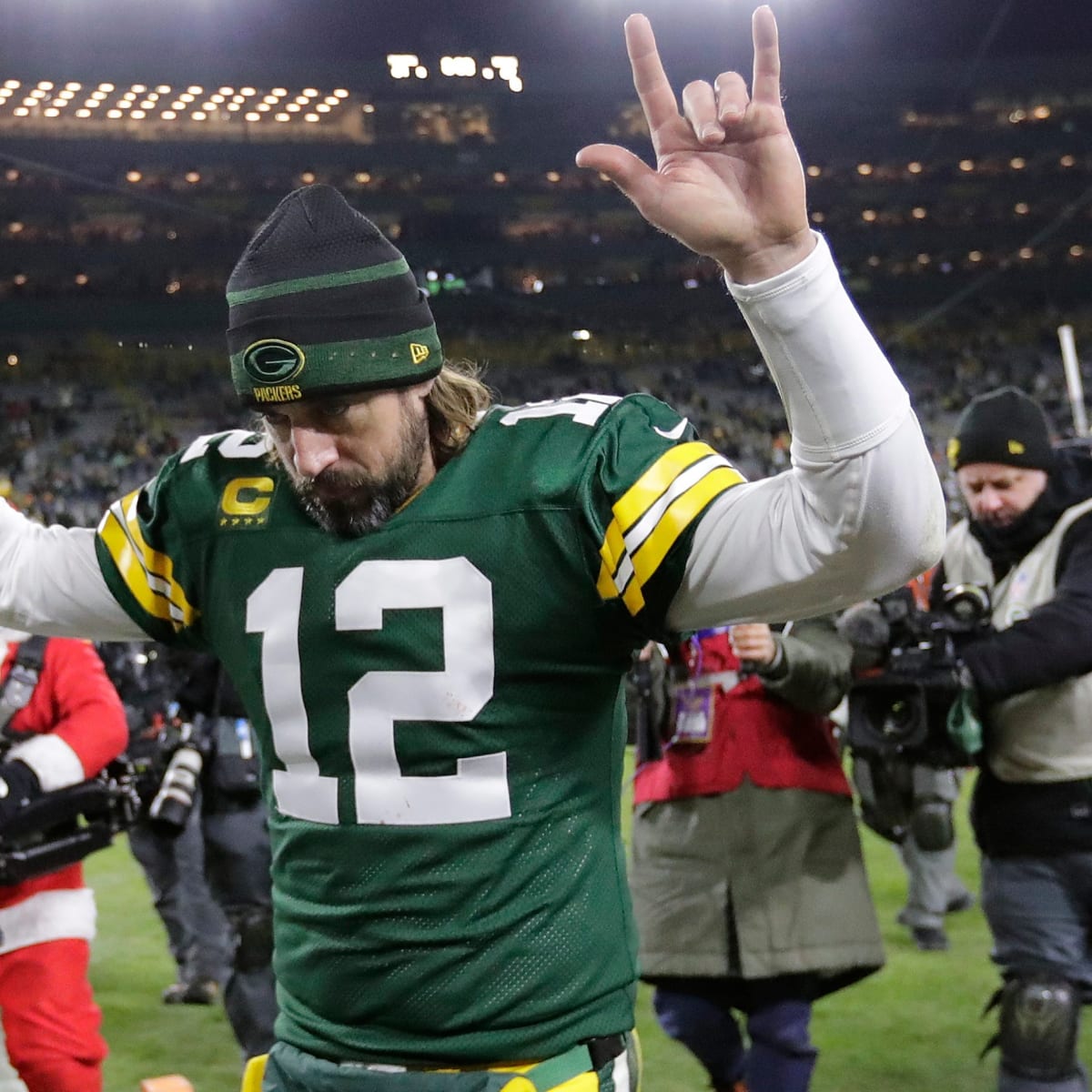 Browns vs. Packers: Aaron Rodgers throws 443rd touchdown with Green Bay  Packers to eclipse Brett Favre's team record