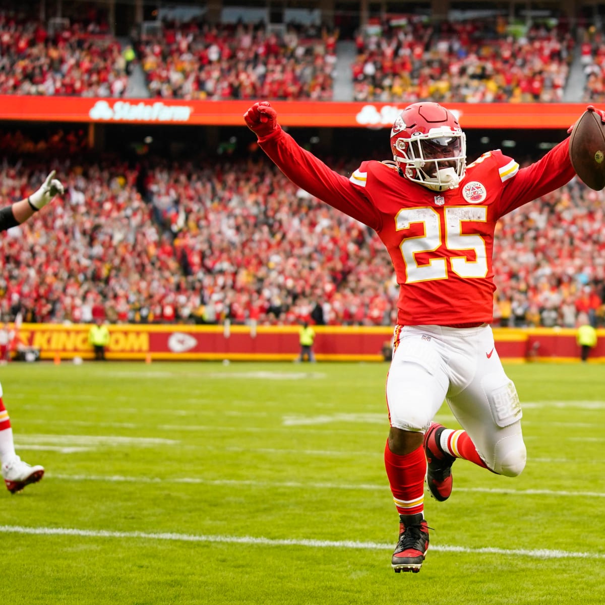 KC Chiefs Week 4 Injury Report: Chris Jones Limited in Wednesday's Practice  - Sports Illustrated Kansas City Chiefs News, Analysis and More