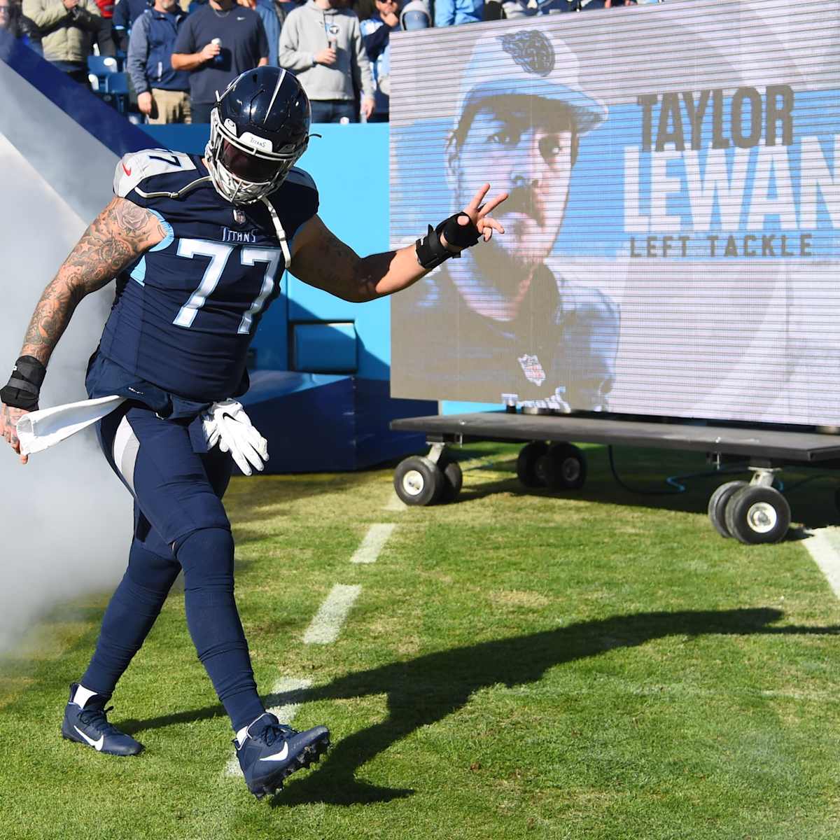 A proven left tackle, Taylor Lewan moves to right side for Pro