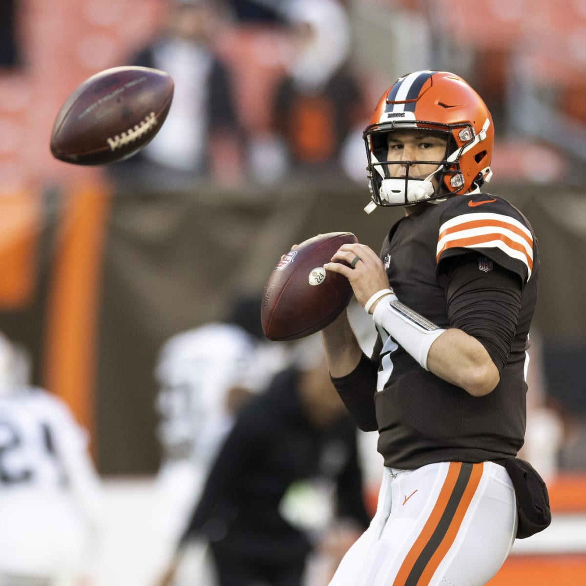 Cleveland Browns' quarterback Nick Mullens finds new NFL home with Las  Vegas Raiders