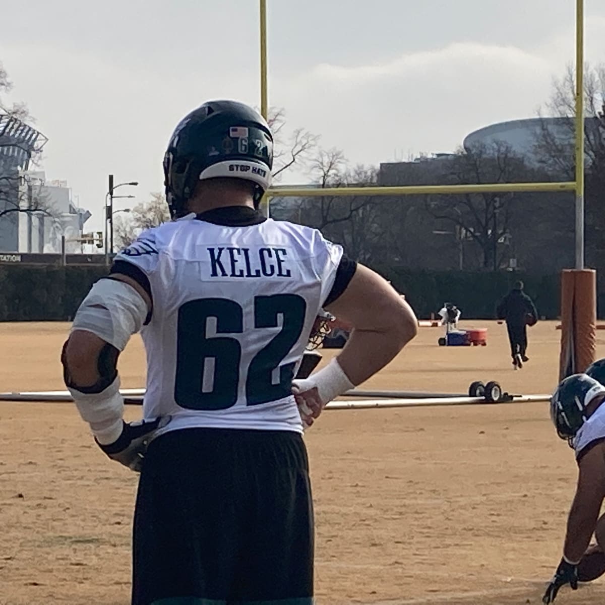 Eagles All-Pro C Jason Kelce ponders retirement