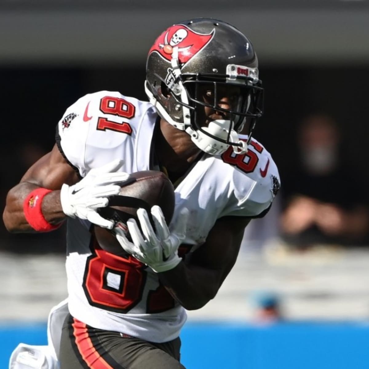 Antonio Brown contract terminated by Tampa Bay Buccaneers