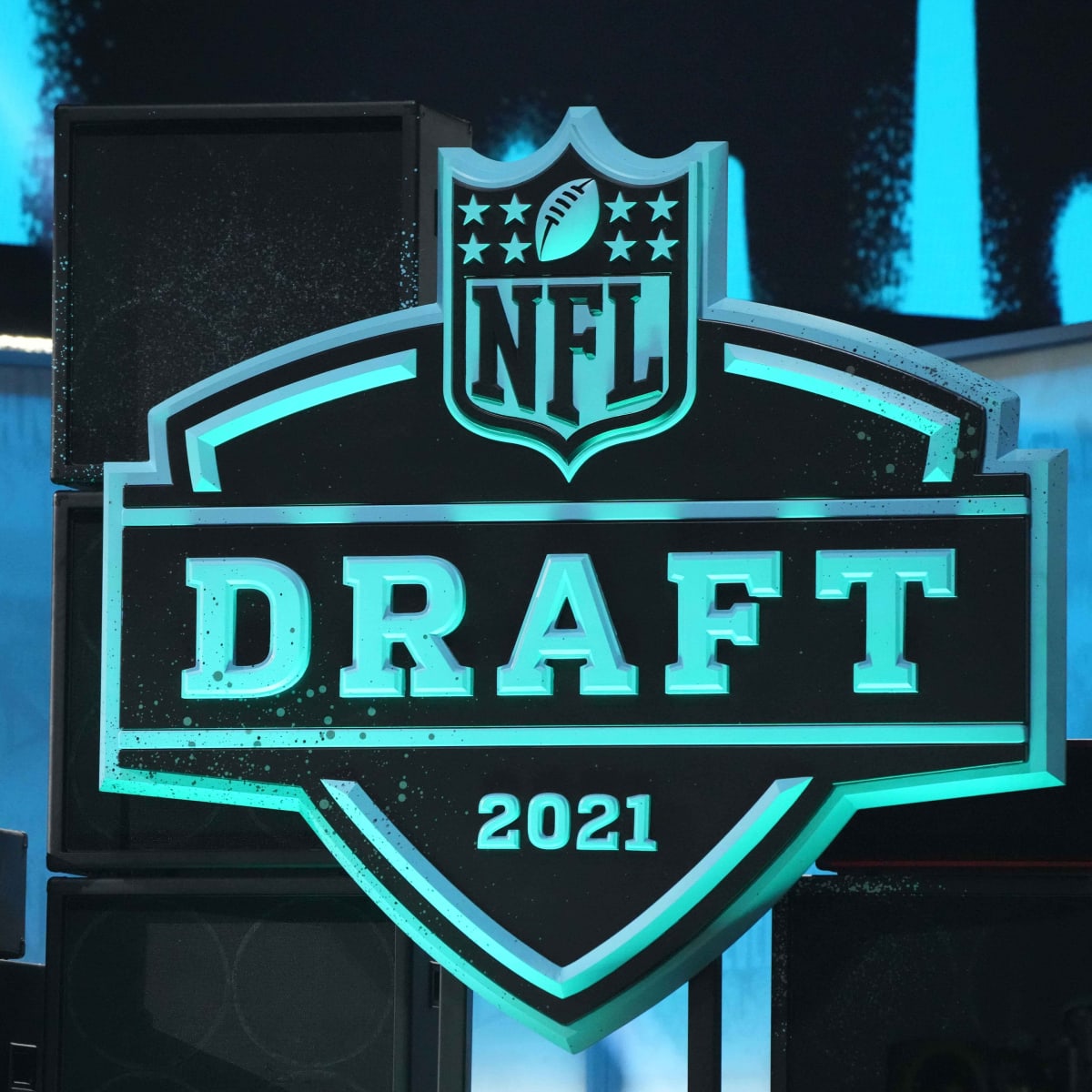 NFL mock draft 2022: Jameson Williams or Jordan Davis for Chargers? –  Orange County Register