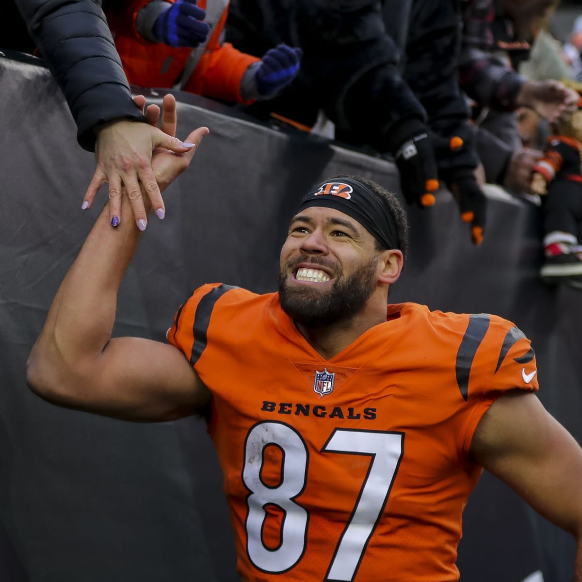 Cincinnati Bengals tight end C.J. Uzomah (87) celebrates a catch