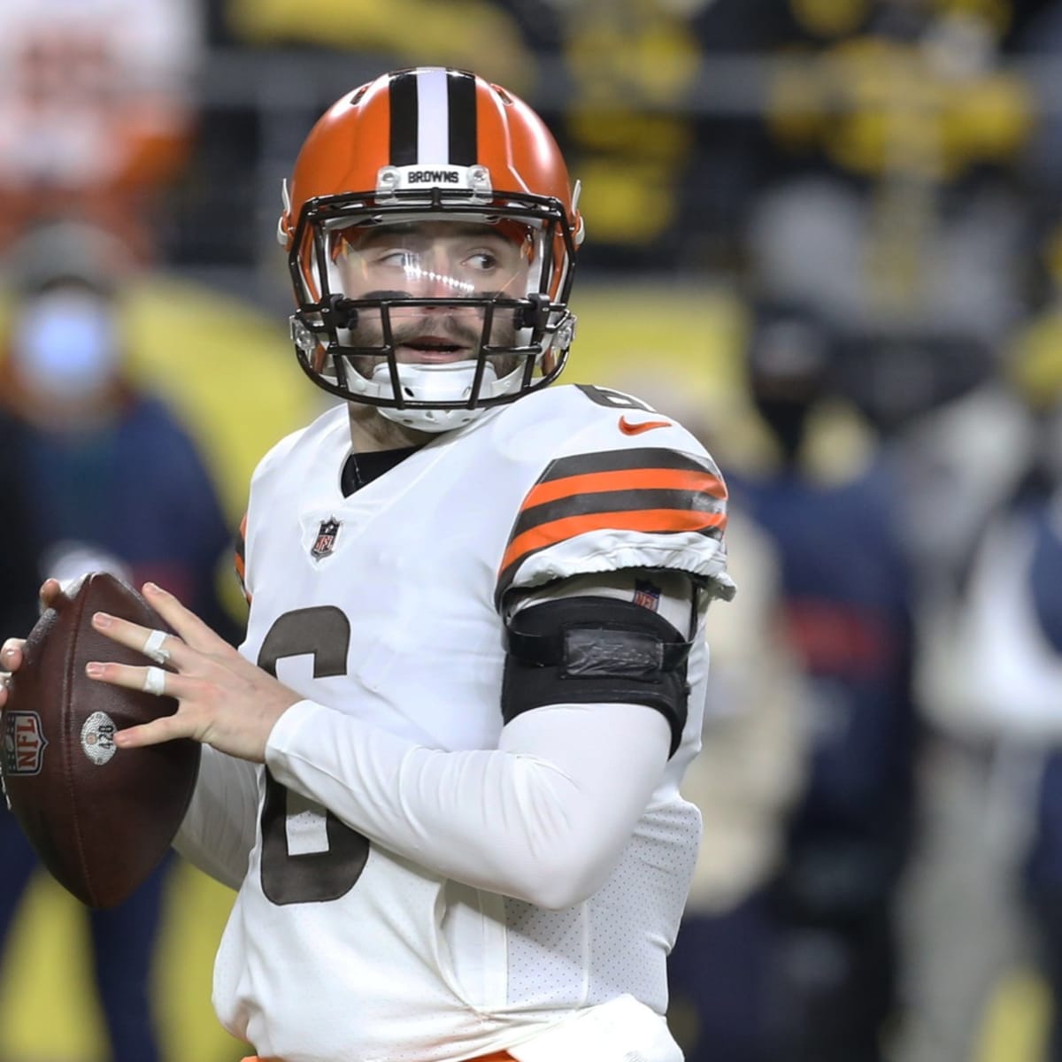 Photo: Browns Mayfield warms up for pre season game against Redskins -  CLE20190808102 